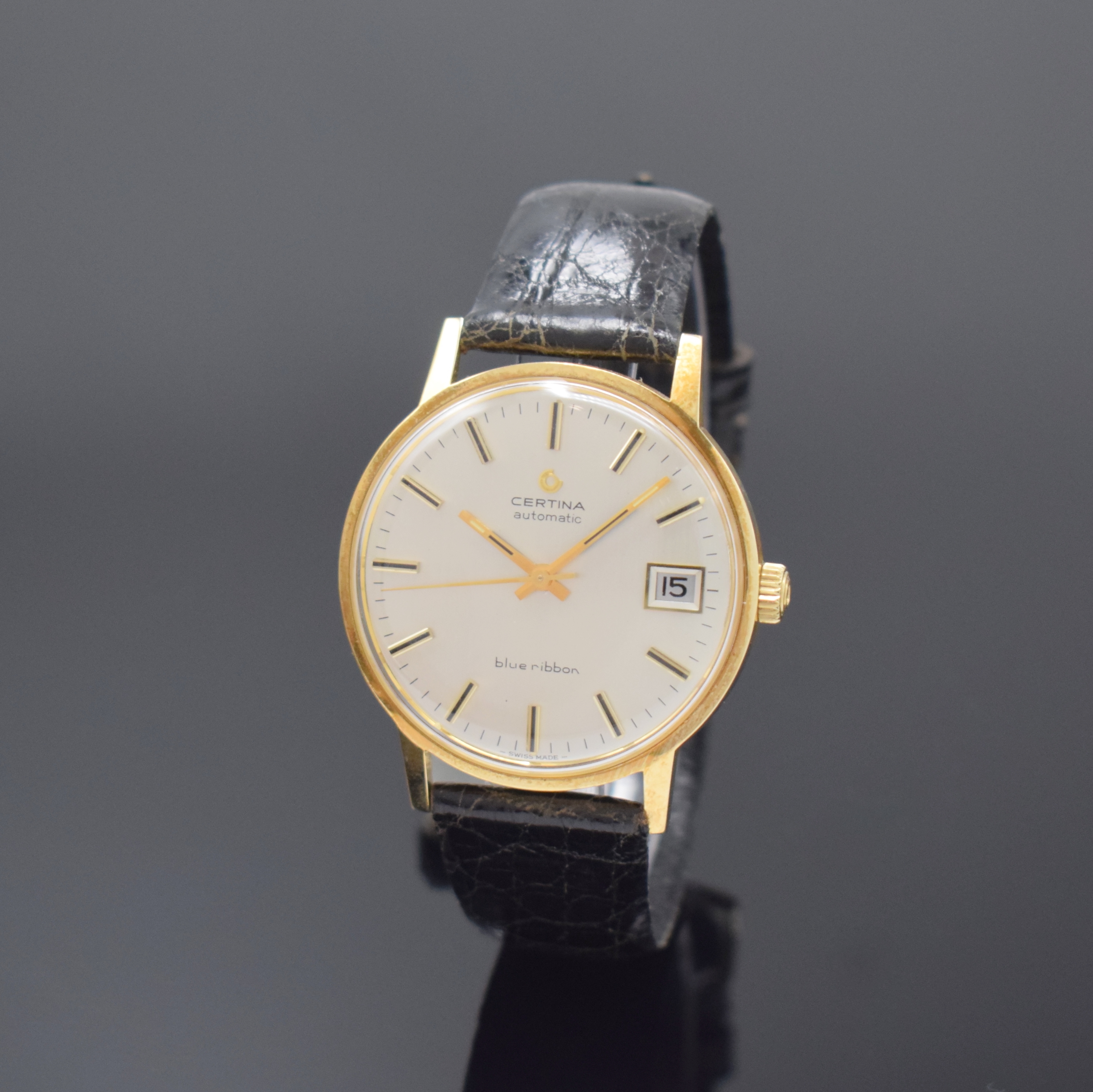 CERTINA Armbanduhr Blue Ribbon in GG 585/000, Schweiz um 1970, Automatik, Boden mit Widmung verschr., silb. Zifferbl. m. aufges. Indizes, Datum bei ...