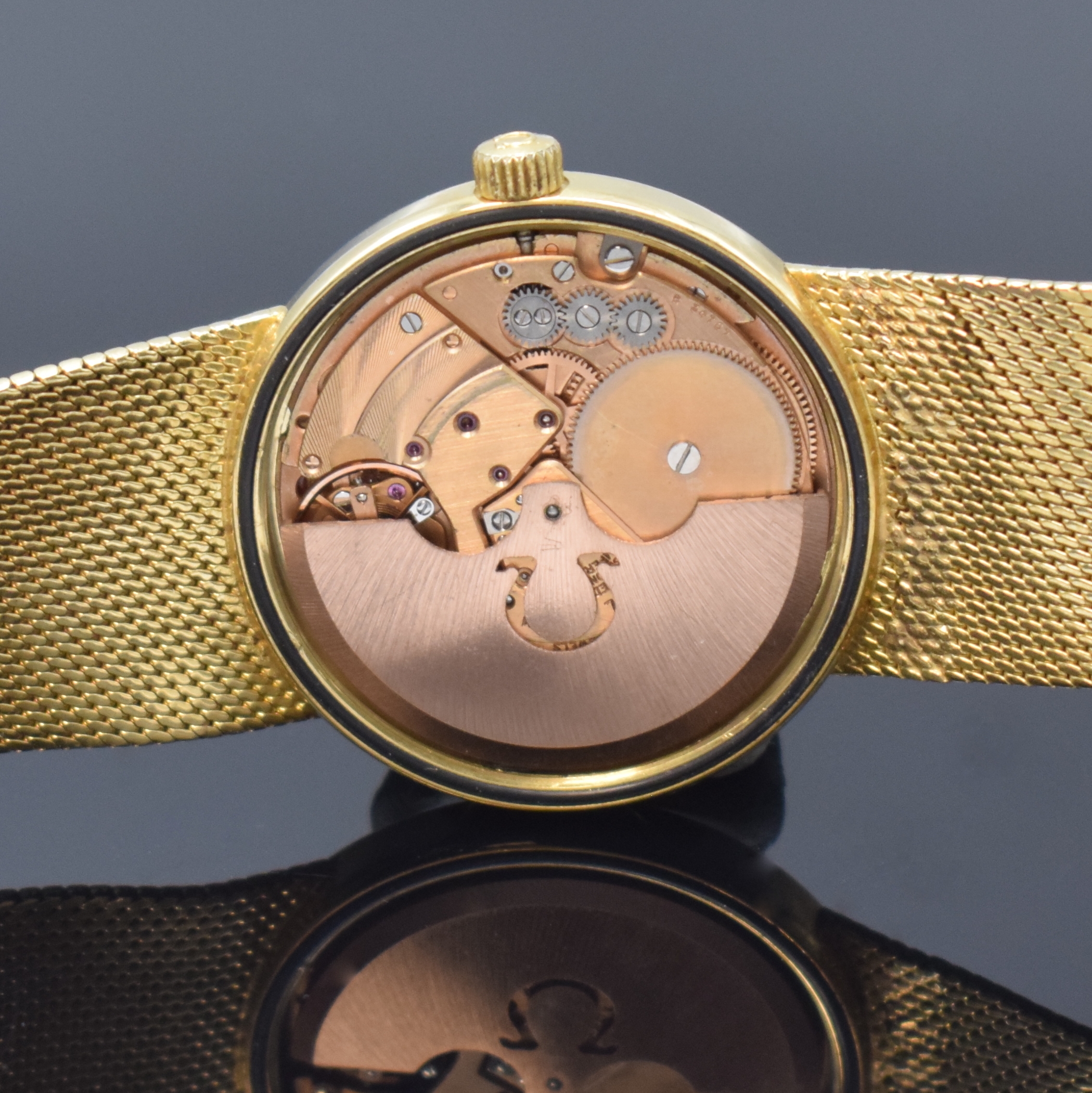 Detail f: OMEGA Constellation Chronometer Herrenarmbanduhr in GG 750/000 Referenz 168.7239 / 166.7240, Schweiz um 1970, Automatik, verschr. Boden m. Darst. ...