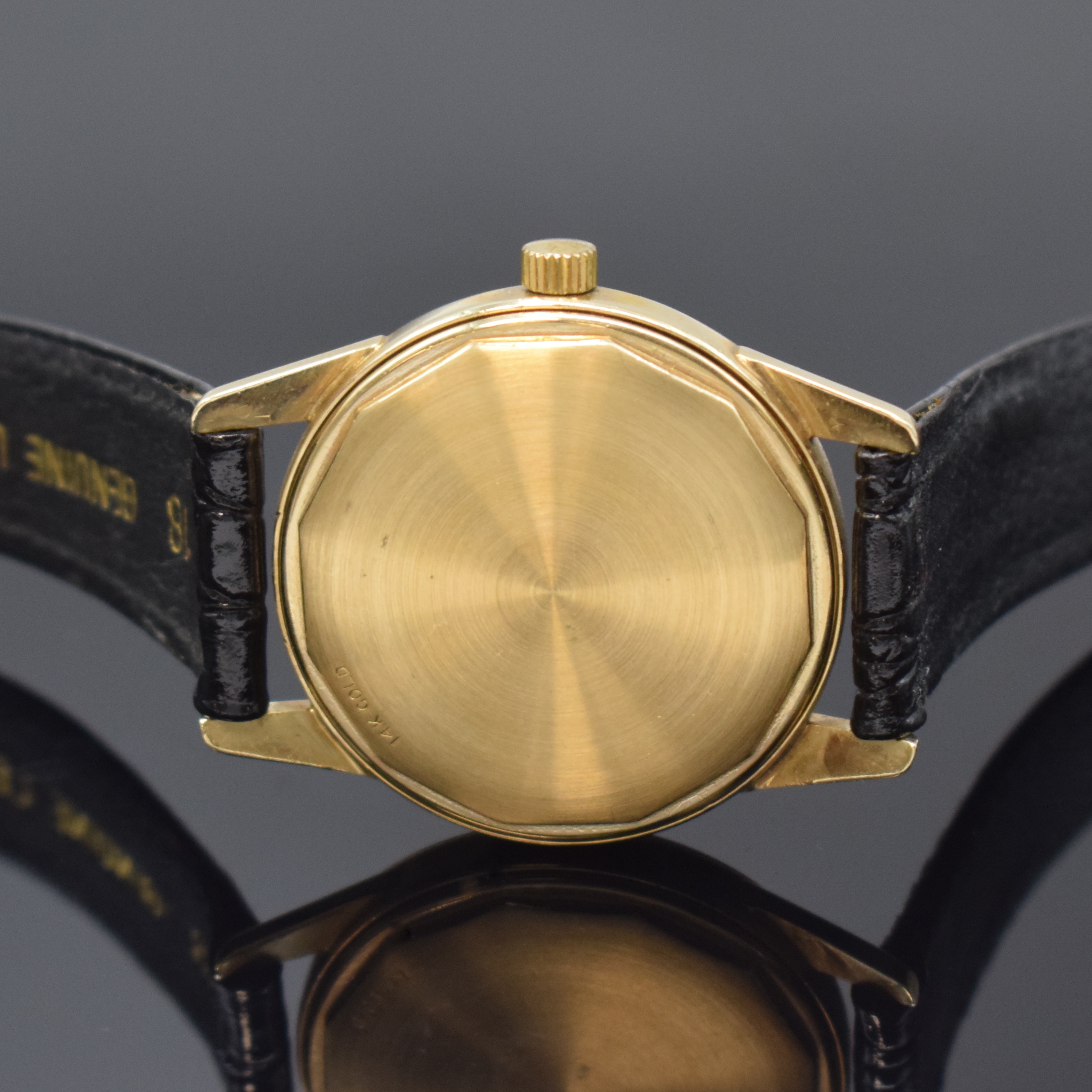 Detail c: TISSOT Herrenarmbanduhr in GG 585/000, Automatik, Schweiz um 1955, 2-teil. Geh., Boden verschr., schwarzes Zifferbl. m. aufgel. Std.-Zeichen, Anz. v. ...