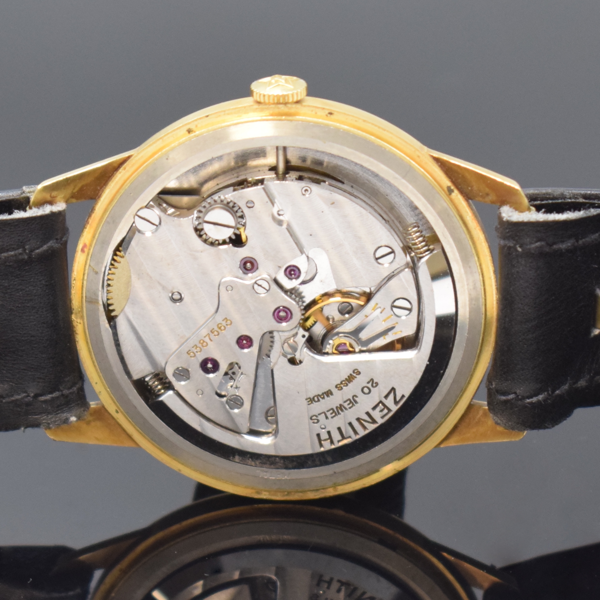 Detail d: ZENITH Herrenarmbanduhr in GG 750/000 mit Hammerautomatik Kaliber 133.8, Schweiz um 1959, 2-teil. Gehäuse, Boden aufgedr., orig. Krone, silb. ...