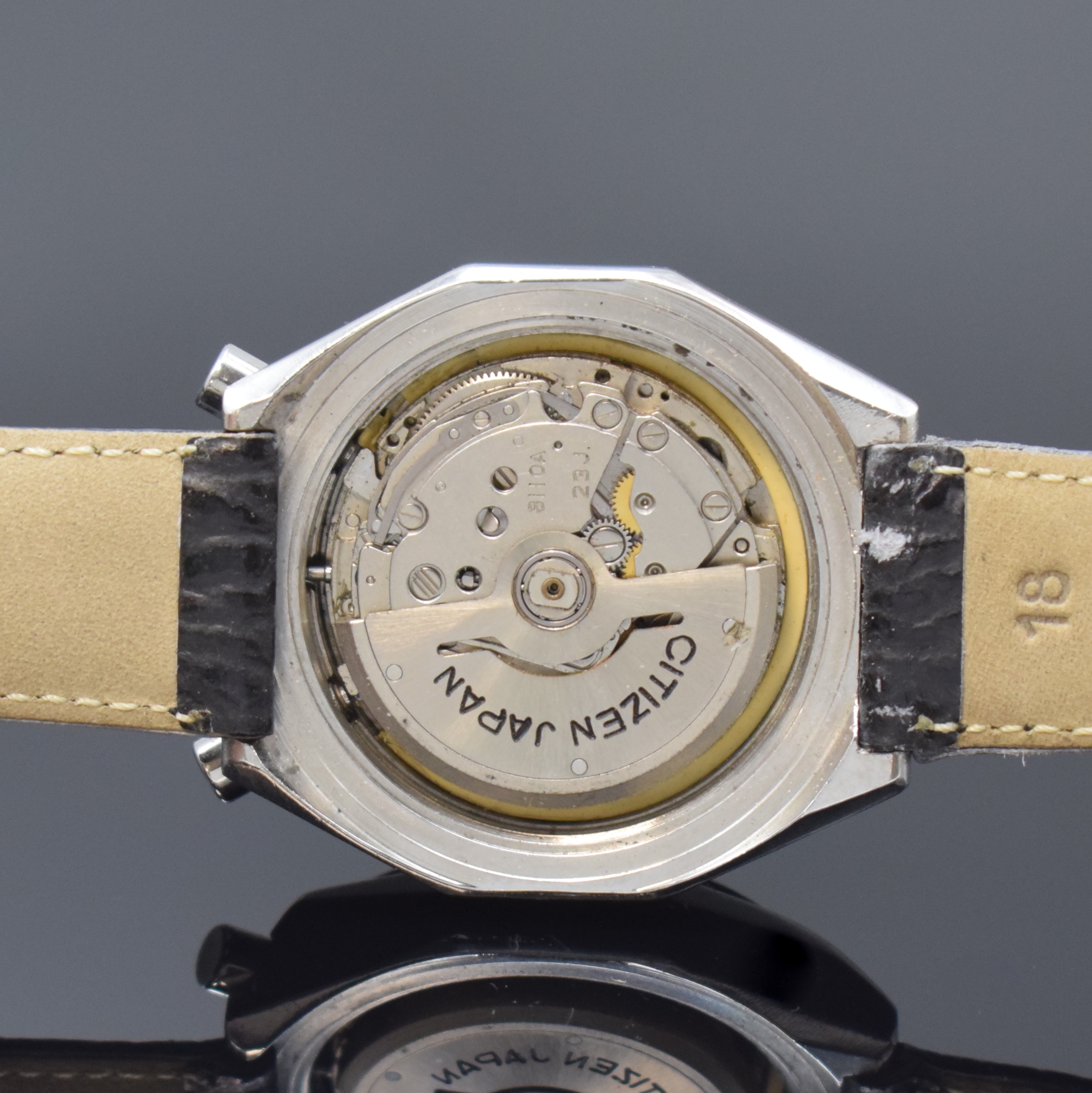 Detail e: CITIZEN Bullhead Armbandchronograph Referenz 4-901223 TA, Automatik, Japan um 1972, pultförmiges, mehrflächiges Edelstahlgeh., Boden verschr., ...