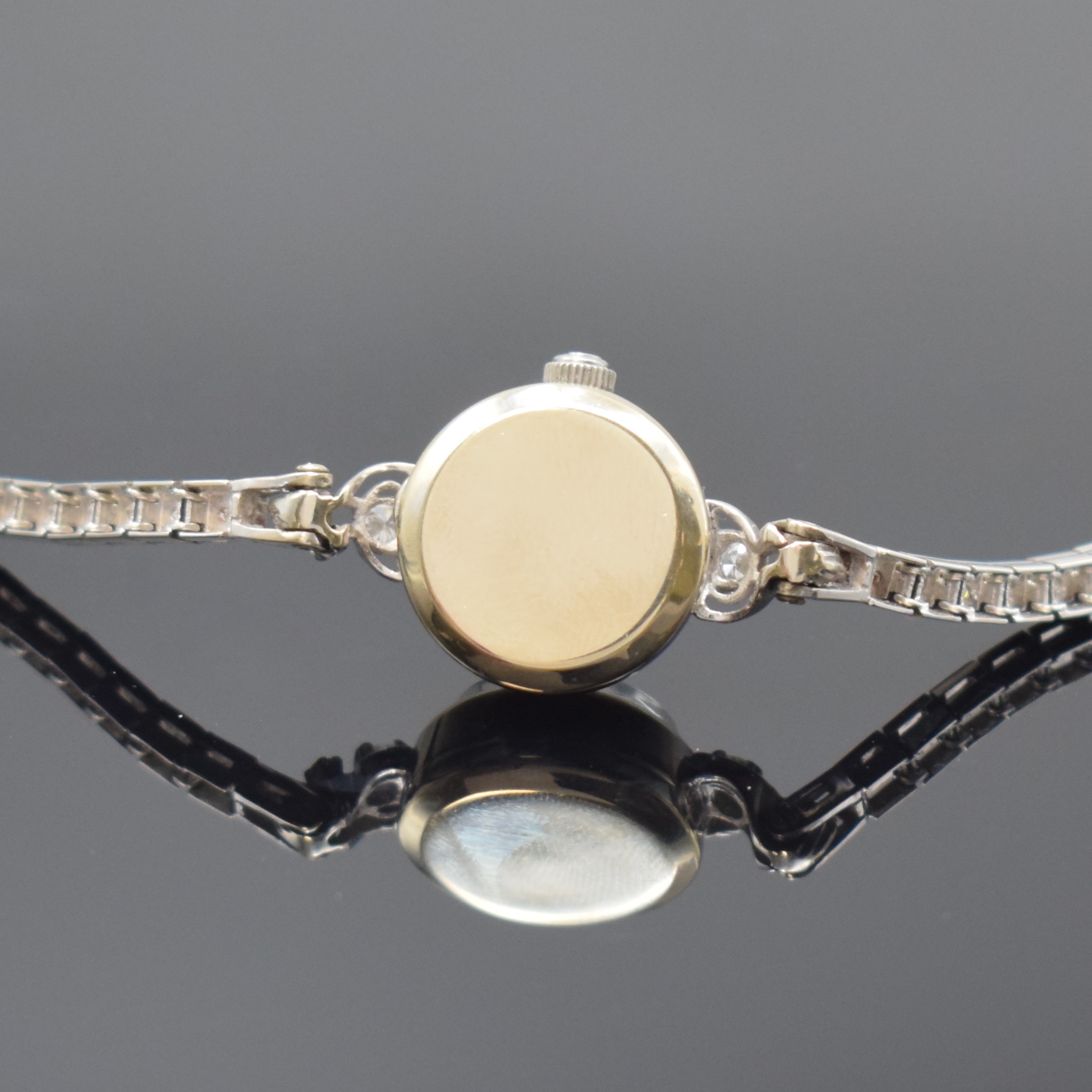 Detail f: OMEGA Damenarmbanduhr Ladymatic in WG 585/000 mit Diamanten, Schweiz für den US-Markt um 1957, Automatik, neutr. WG 585/000 Band m. Diamanten, Boden ...