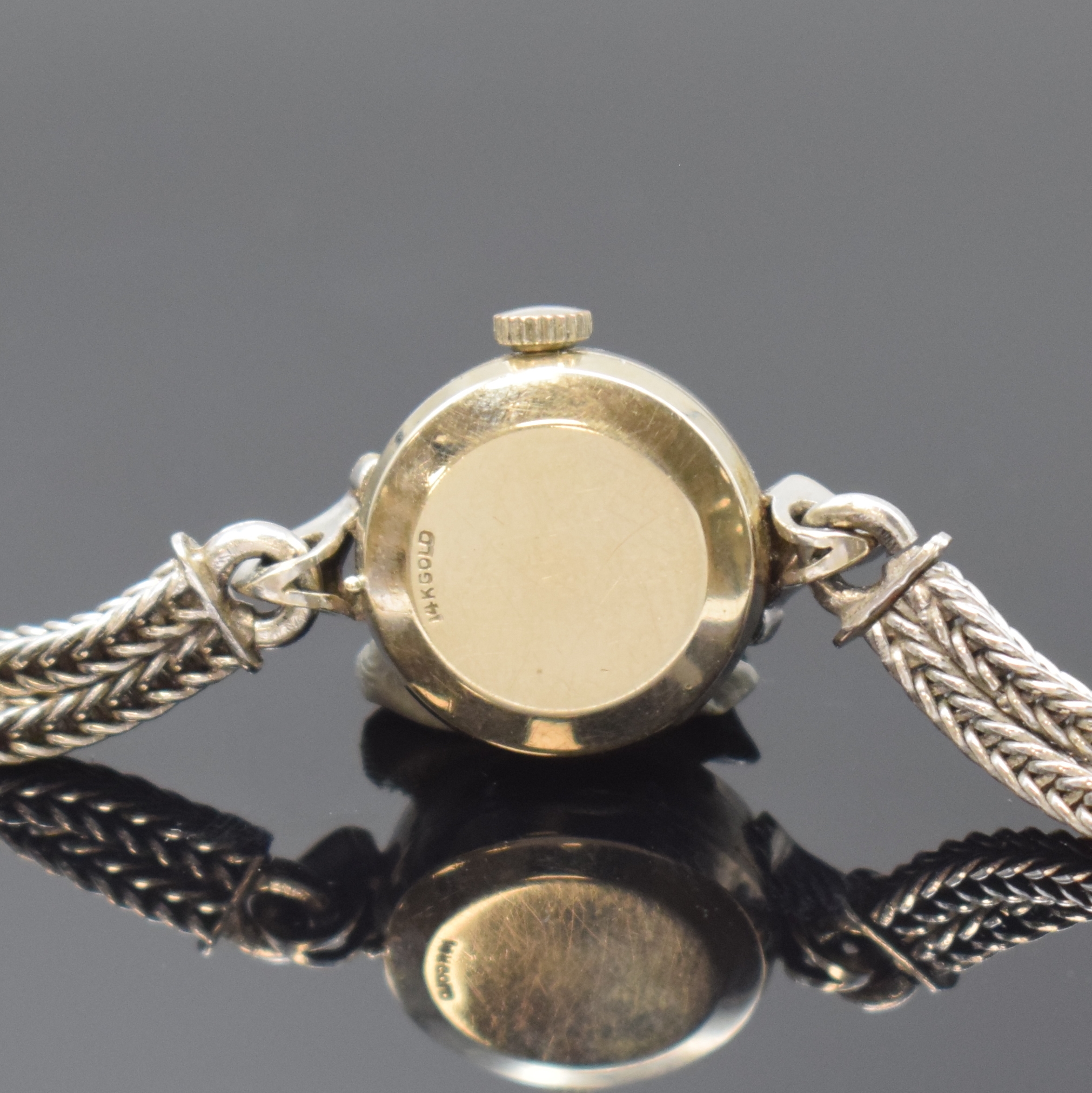 Detail d: OMEGA Ladymatic Damenarmbanduhr in WG 585/000, Schweiz für d. US-Markt um 1964, WG 585/000 Band sekundär, Boden aufgedr., eine der kleinsten ...