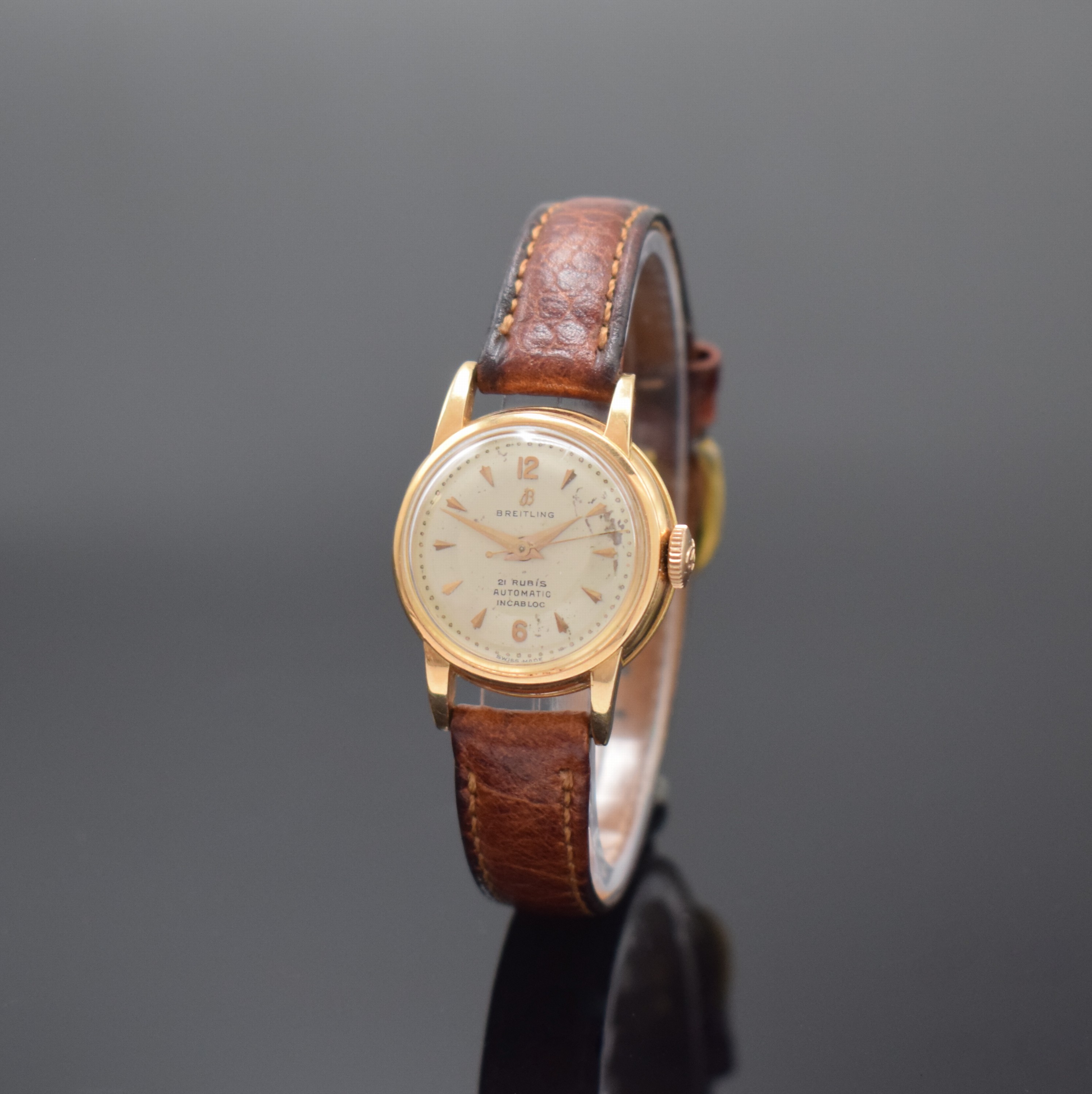 BREITLING seltene Damenarmbanduhr in RG 750/000 Referenz 929 - 91, Automatik, Schweiz um 1950, 2-teil. Geh., Boden aufgedr., silb. Duoton-Zifferbl. ...