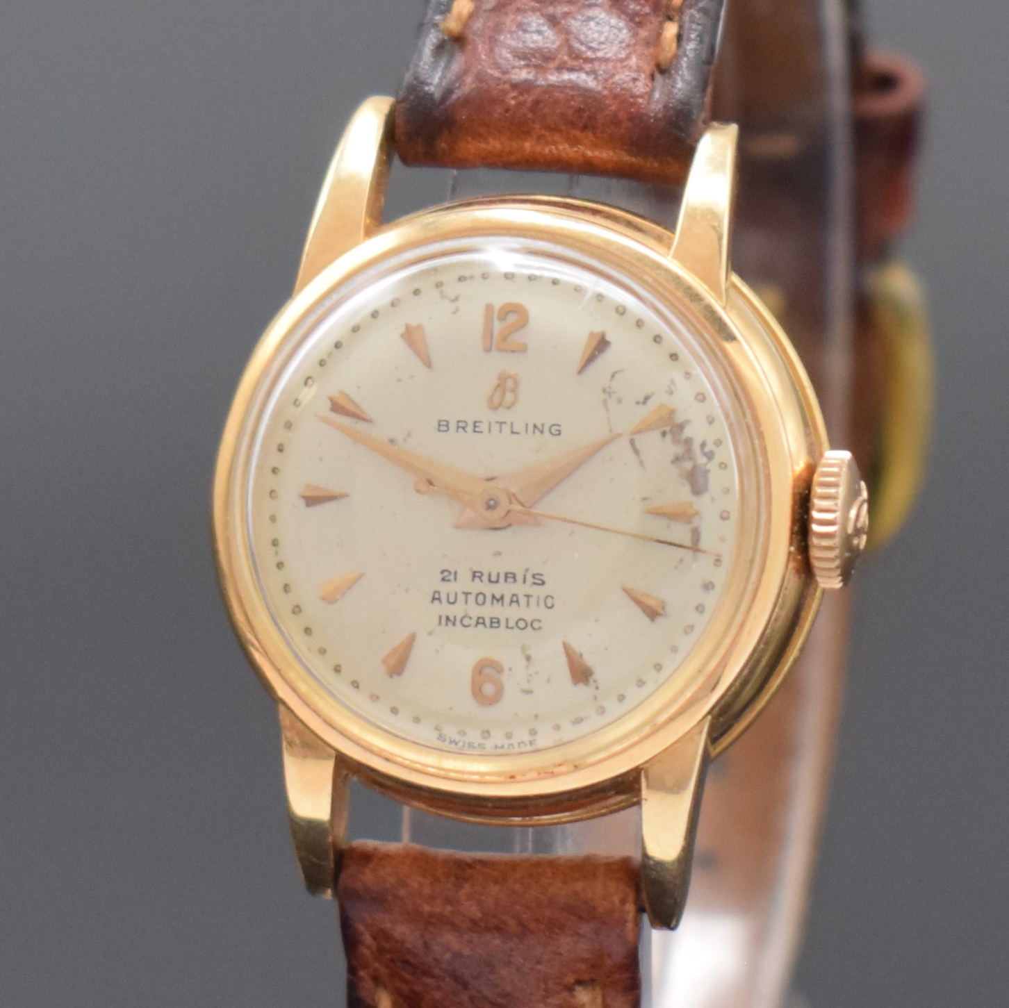 Detail a: BREITLING seltene Damenarmbanduhr in RG 750/000 Referenz 929 - 91, Automatik, Schweiz um 1950, 2-teil. Geh., Boden aufgedr., silb. Duoton-Zifferbl. ...