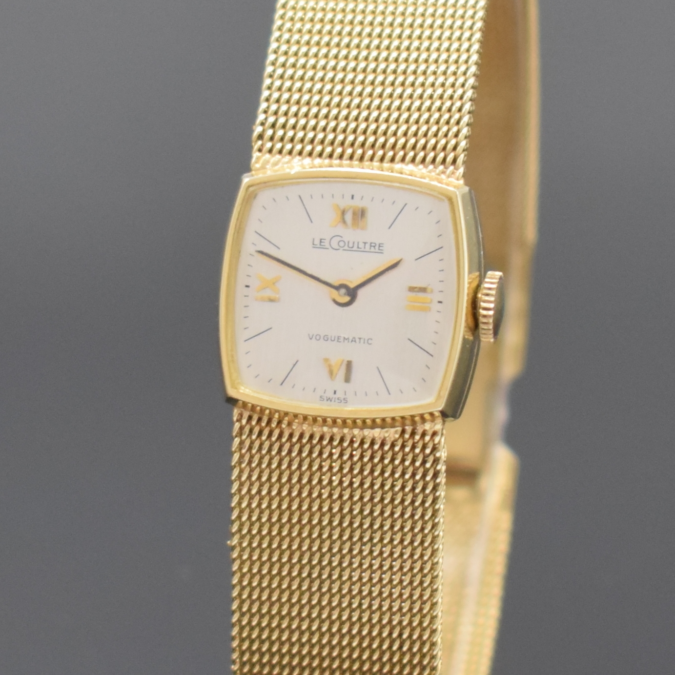 Detail a: LeCOULTRE Voguematic Damenarmbanduhr in GG 585/000, Schweiz/USA um 1970, Automatik, Carré-Cambre Geh. m. anges., feinen Milanaiseband, Boden ...