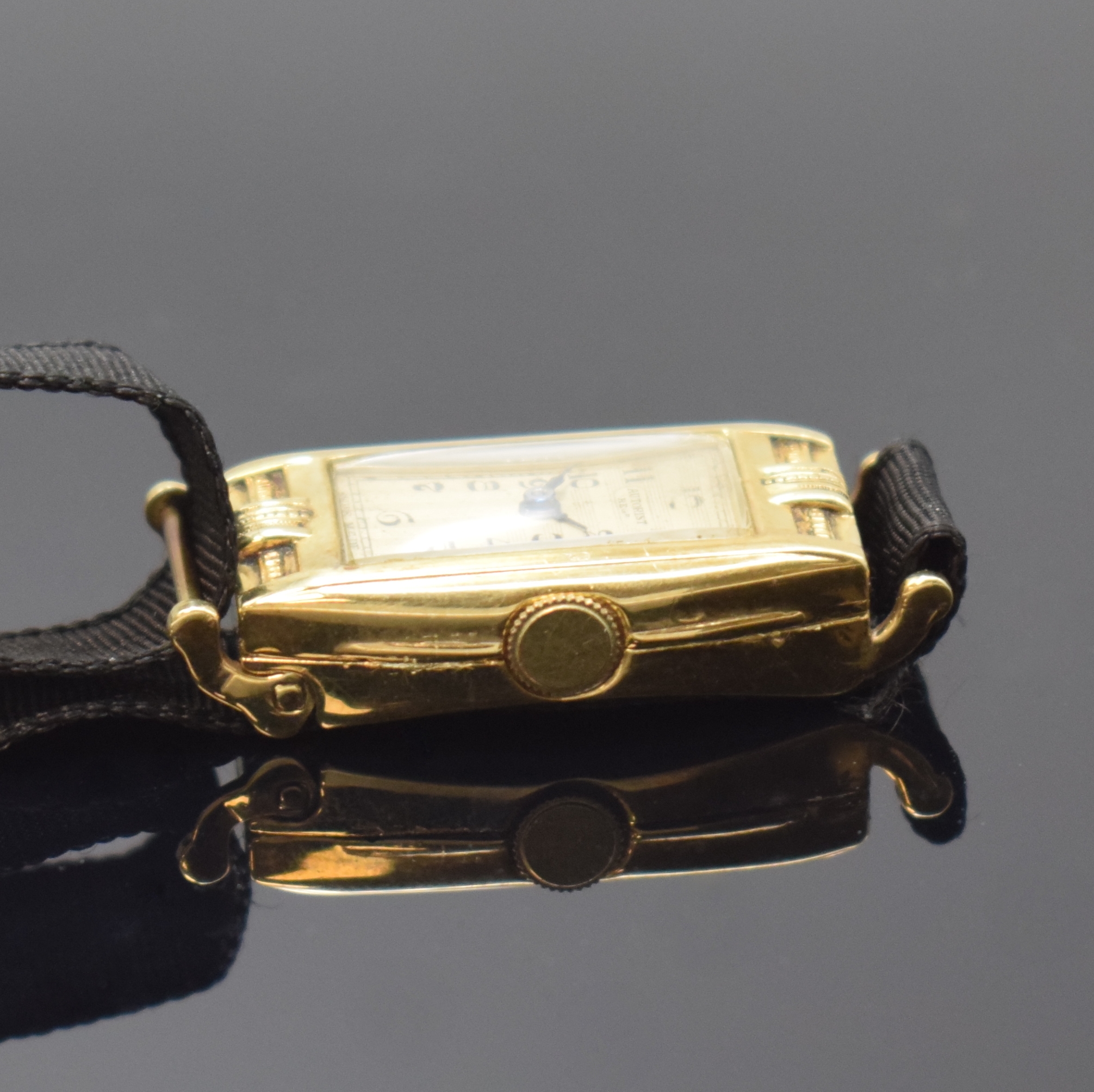 Detail a: AUTORIST John Harwood seltene frühe automatische Damenarmbanduhr in GG 585/000, Schweiz um 1930, rechteck. Geh. m. seitl. Scharnier, Zeigerst. über ...