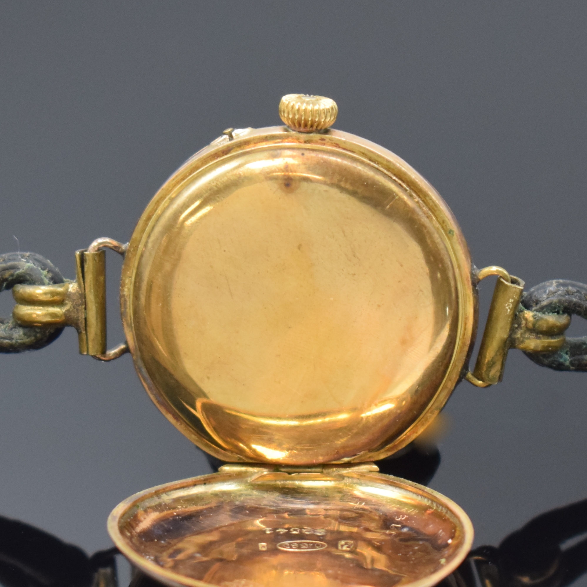 Detail i: Konvolut: 2 Damentaschenuhren zur Armbanduhr umgebaut in GG 585/000, Schweiz um 1900, Umbau später, Scharniergeh. dell., Metallcuvette, ...