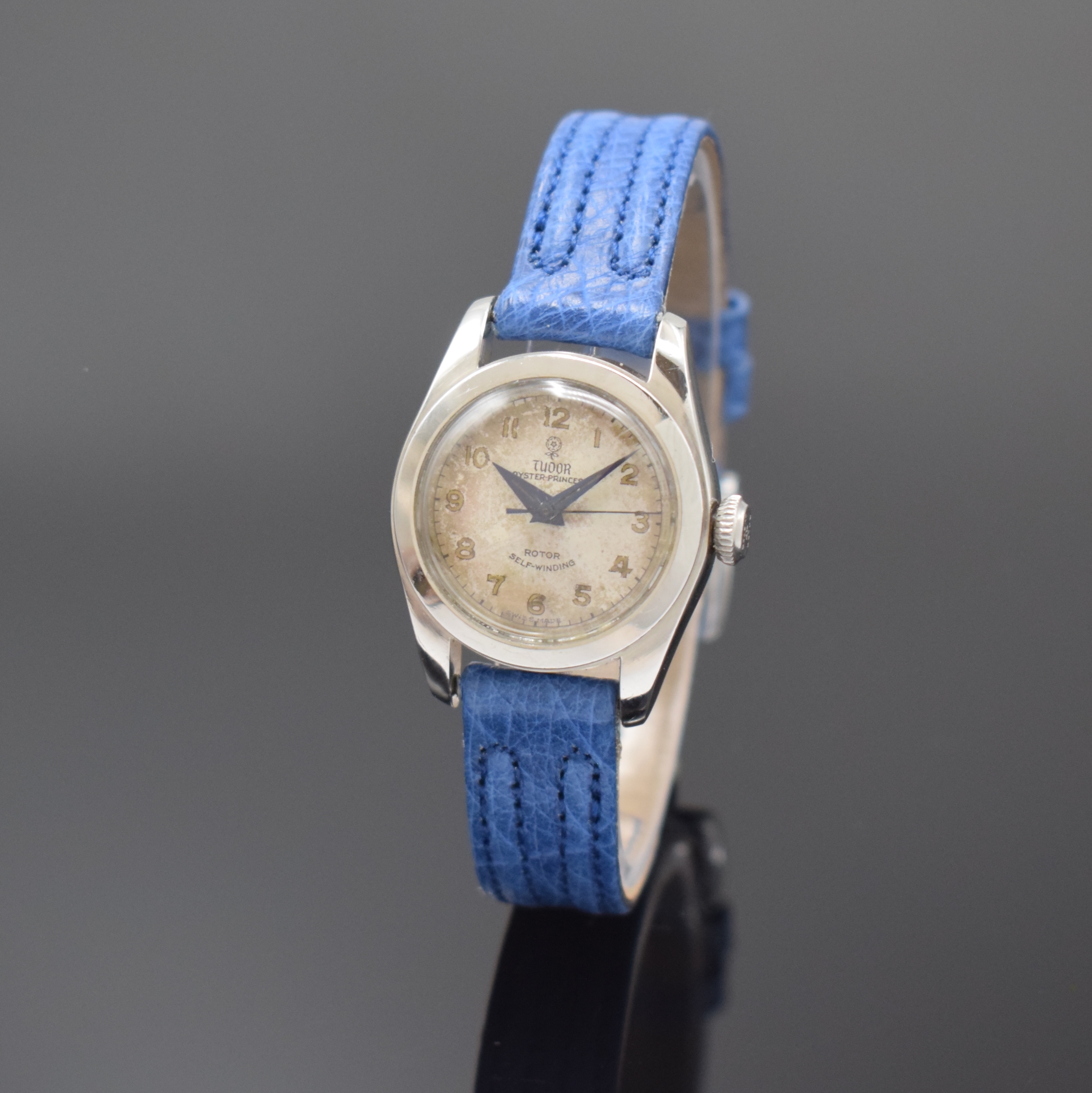 TUDOR Oyster Princess Damenarmbanduhr in Stahl Referenz 7806, Schweiz um 1950, Automatik, verschr. Oystergeh., orig. verschr. Krone, silb. Zifferbl. ...