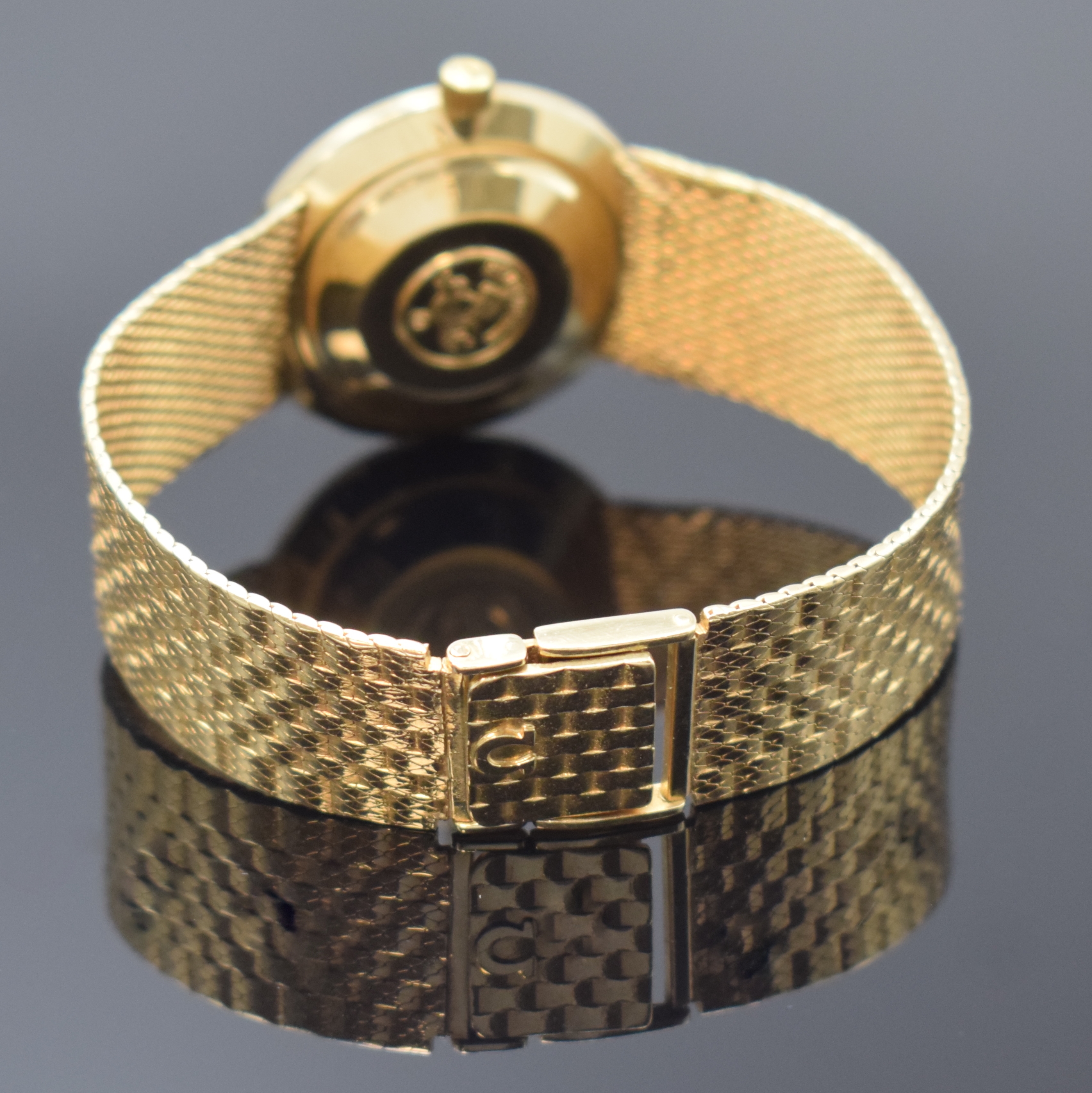 Detail b: OMEGA Seamaster De Ville Armbanduhr in GG 585/000, Schweiz/USA um 1964, Automatik, amerik. Monocoque-Geh., anges. Milanaiseband besch., silb. ...