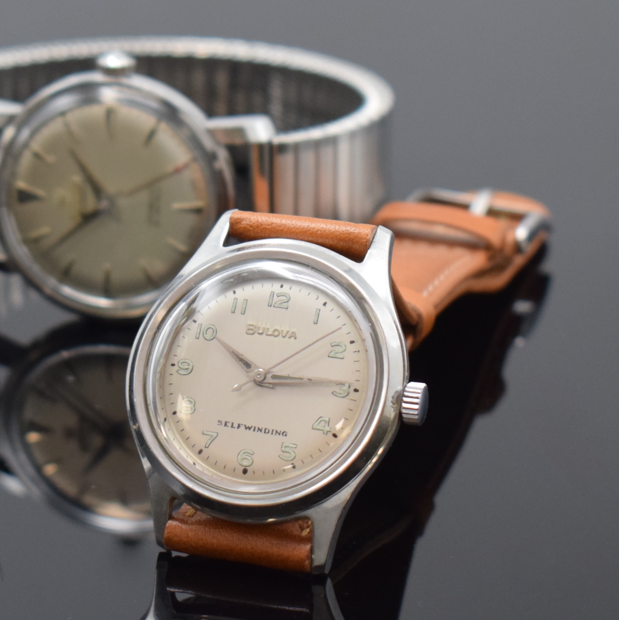 Detail e: TISSOT PR516 und 6 weitere Automatik Armbanduhren, Schweiz ca. 1940 - 1970, 1) Tissot PR516, verschr. Stahlgeh., silb. Zifferbl., vern. Werk Kal. ...