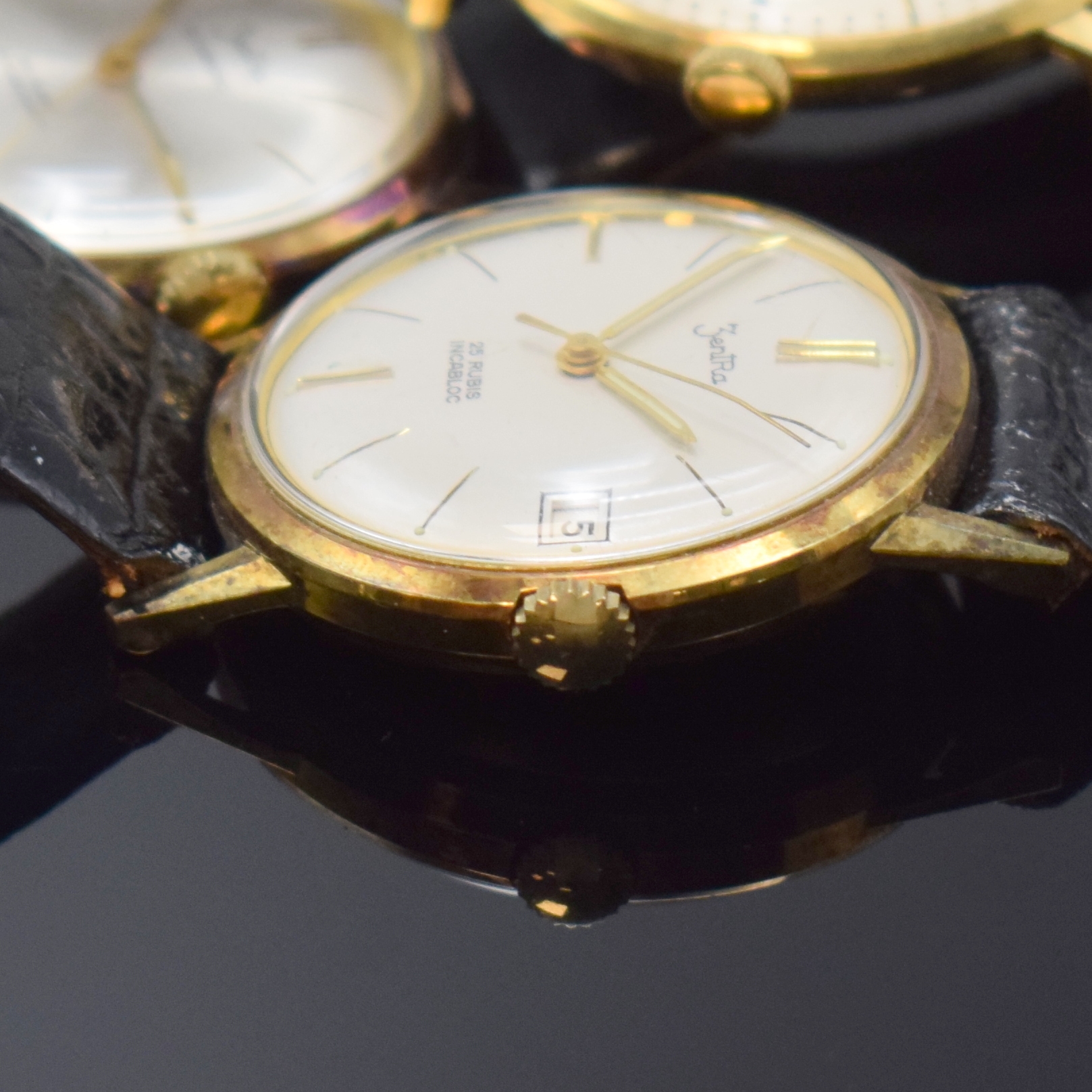 Detail d: ZENTRA 5 nahezu neuwertige Armbanduhren, Deutschland/Schweiz ca. 1950 - 1965, Automatik, 4 verg. Geh., 1 x verchr., 4 x verschr. Stahlboden, 1 x ...