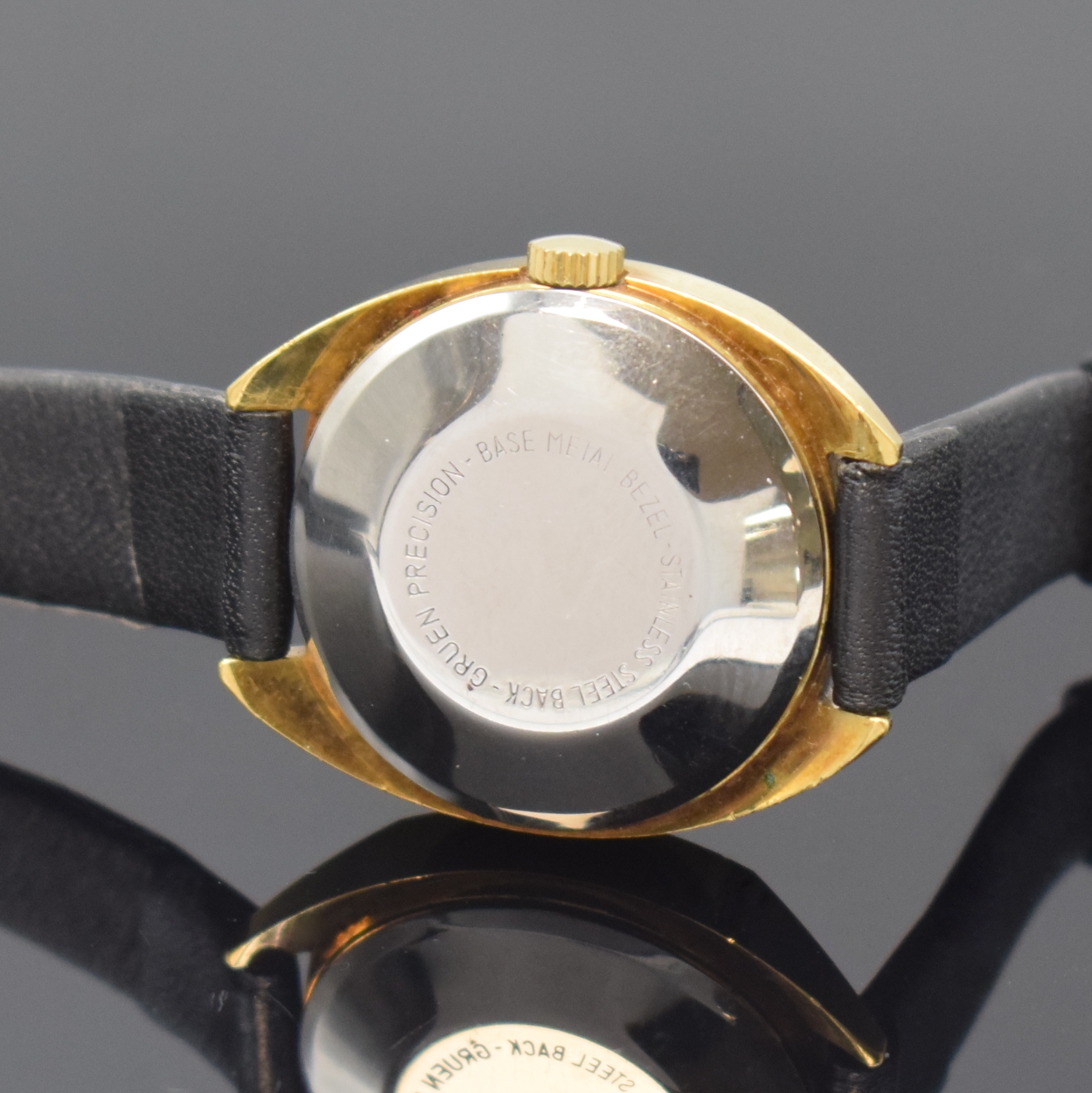 Detail e: 2 Damenarmbanduhren mit Digitalanzeige, Schweiz/Deutschland um 1975, Automatik/ Handaufzug, 2-tlg. Geh., aufgedr. Stahlböden, 1 x GRUEN Autowind, ...