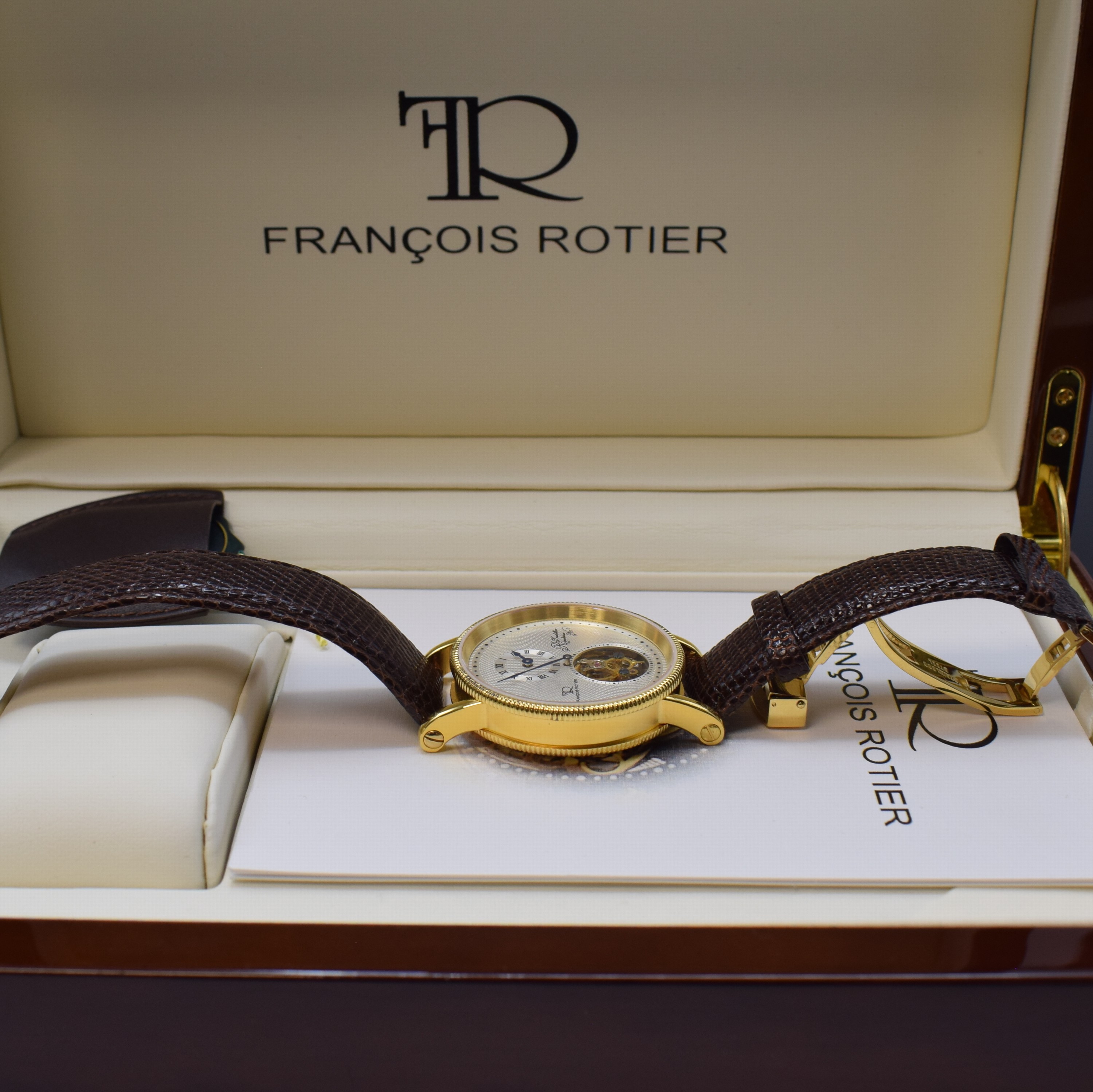 Detail e: Francois Roitier Armbanduhr mit TOURBILLON sowie 10 weitere Armbanduhren, Russland/ Schweiz/Asien ca. 1980 - 2020, Handaufzug/ Automatik, 7 x ...