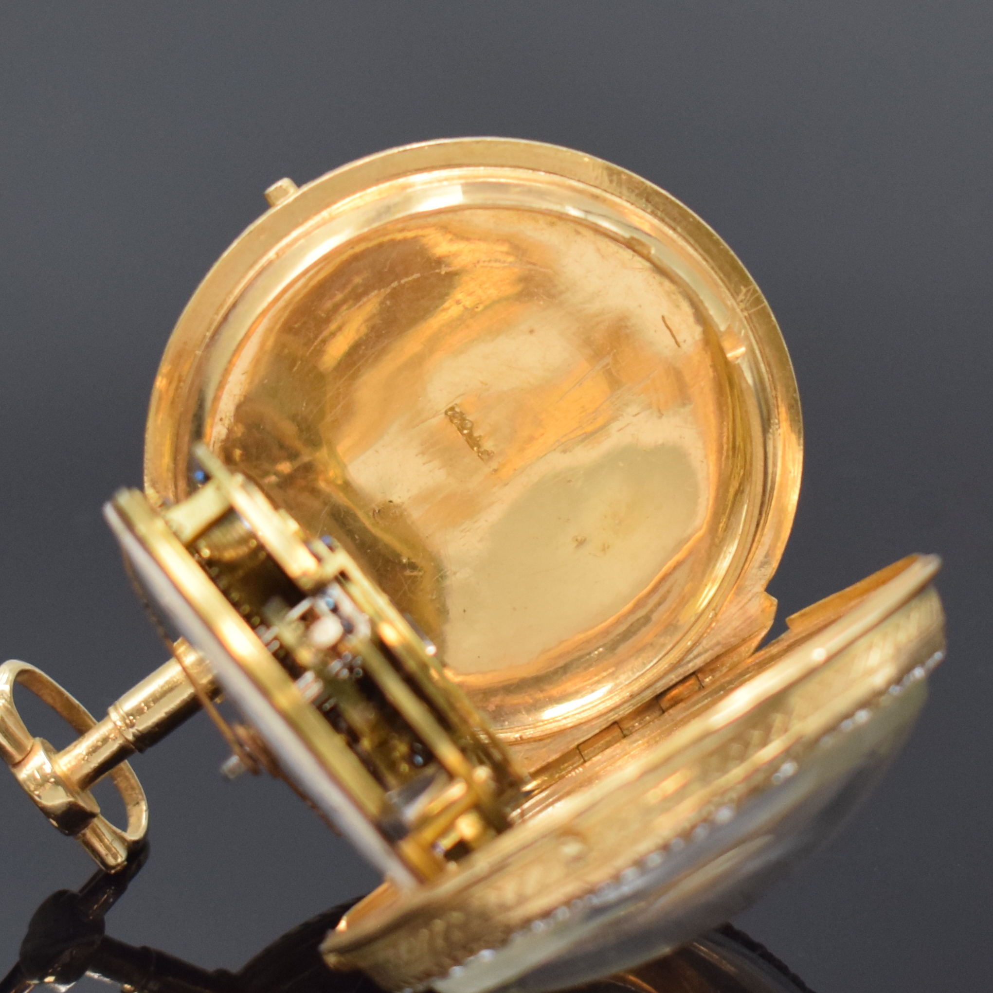 Detail d: MORICAND & Comp. Email-Spindeltaschenuhr, Schweiz um 1790, verg. Geh. m. Außenscharnier, rücks. auf blauem Grund Figurale Szene rest., ...