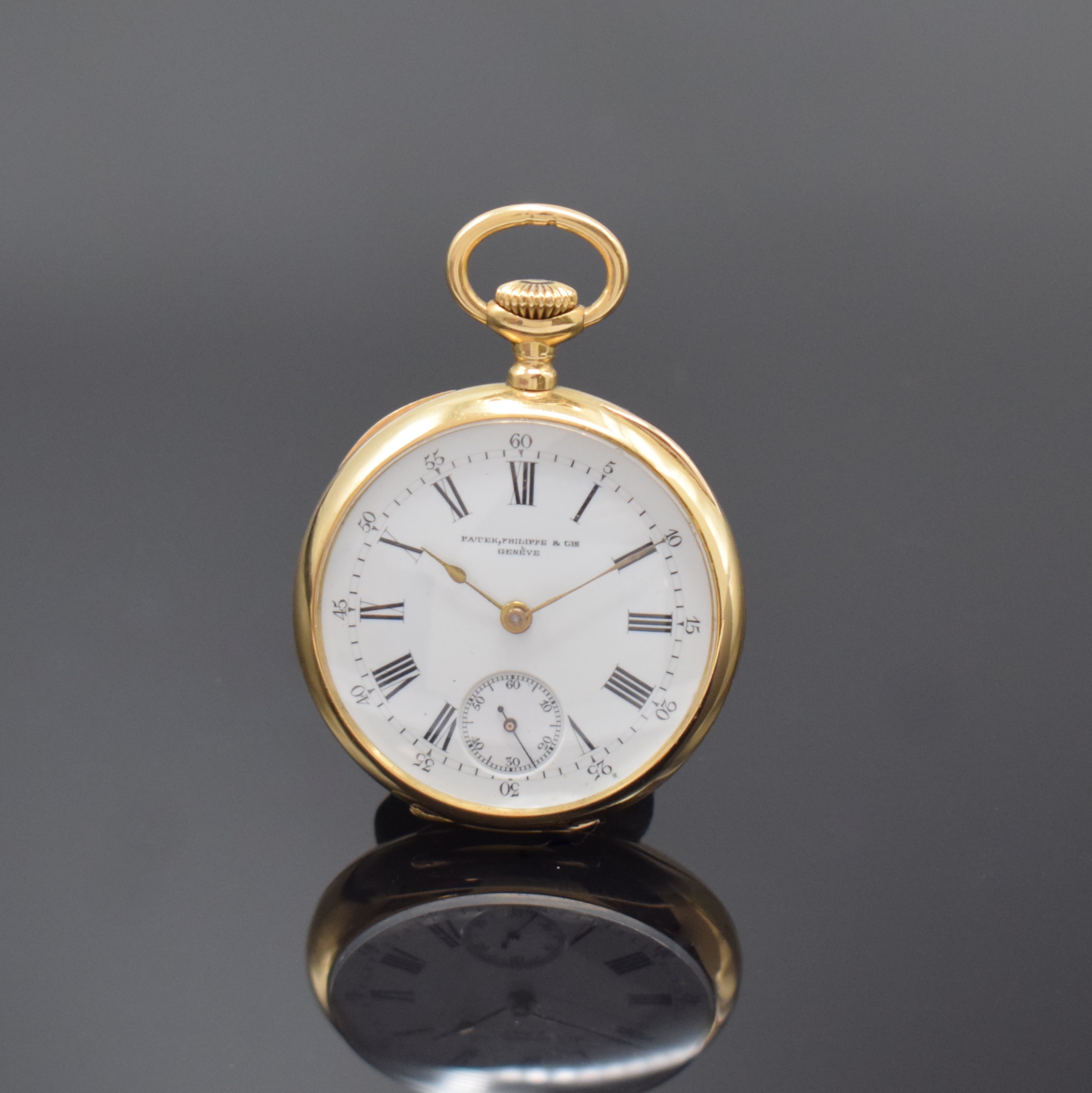 PATEK PHILIPPE & Cie offene Damentaschenuhr in GG 750/000, Schweiz um 1900, glattes 2- Deckel Goldgeh., rücks. Adels-Monogramm, Cuvette m. ...