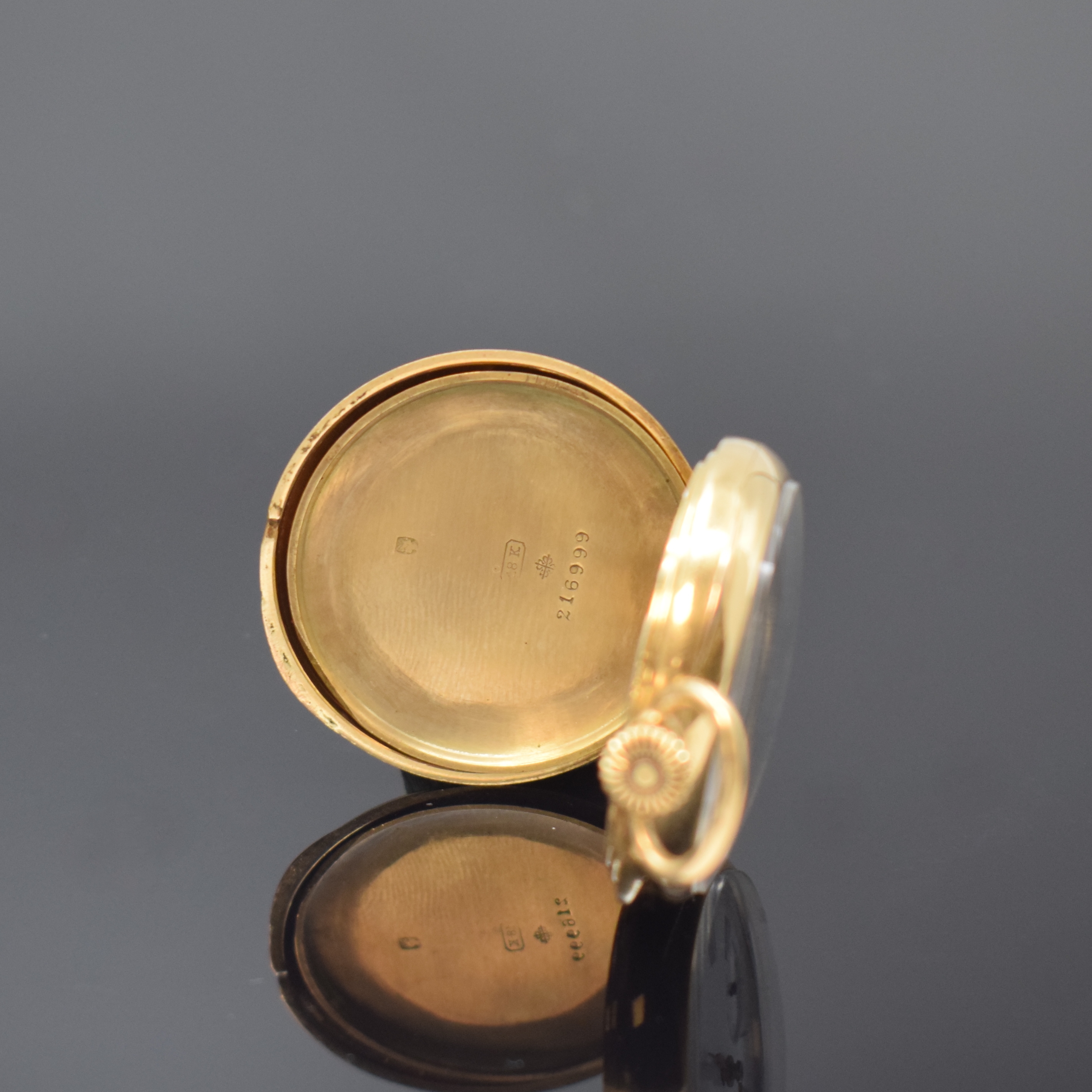 Detail d: PATEK PHILIPPE & Cie offene Damentaschenuhr in GG 750/000, Schweiz um 1900, glattes 2- Deckel Goldgeh., rücks. Adels-Monogramm, Cuvette m. ...