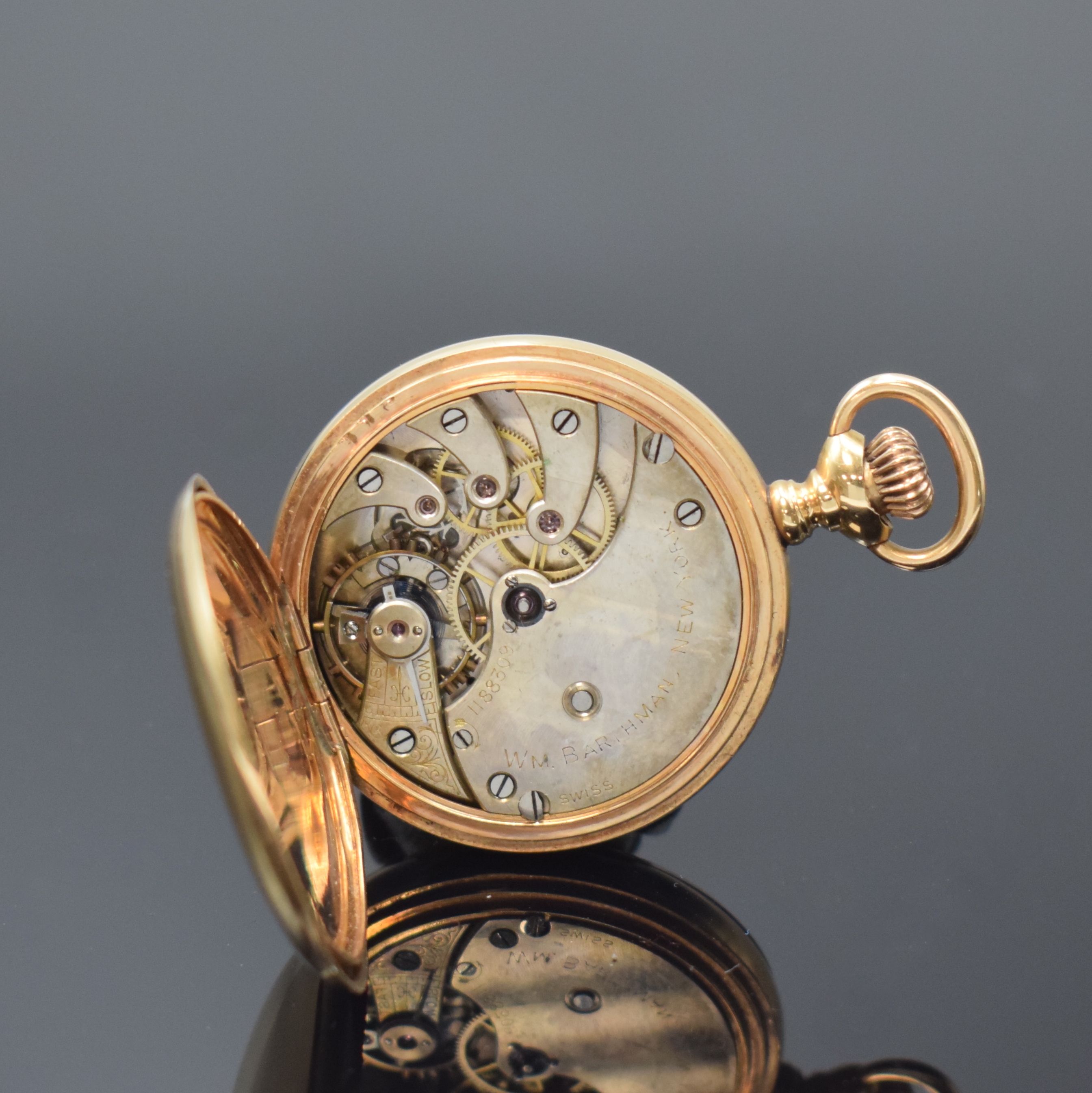 Detail g: BARTHMAN / LONGINES Damensavonette in GG 585/000, Schweiz/USA um 1900, glattes 3- Deckel Goldgeh., Sprungdeckel m. Monogramm.- Grav., darauf später ...