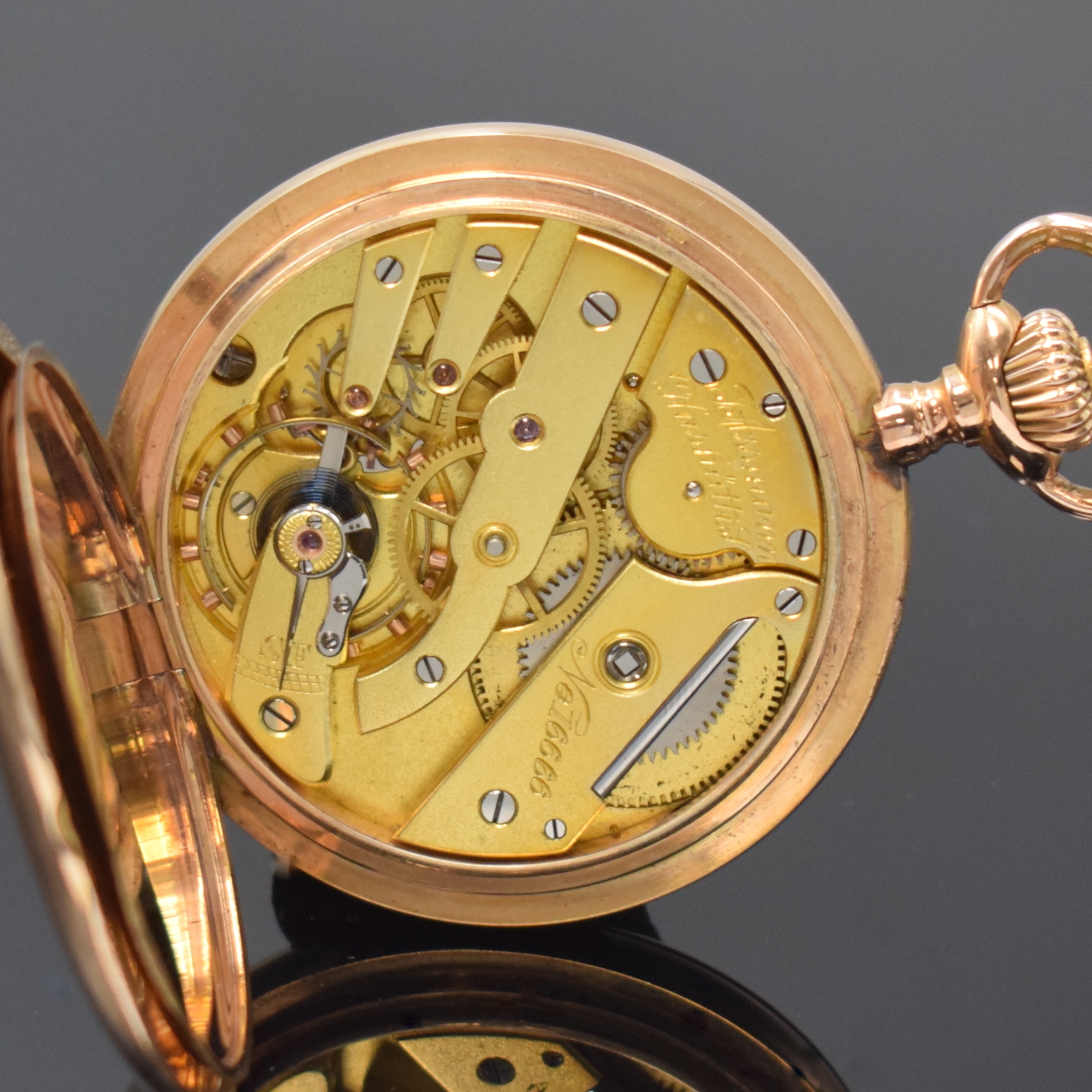 Detail f: J. ASSMANN Herrensavonette in GG 585/000, Deutschland/Schweiz um 1906, glattes 2-Deckel Goldgeh., grav. Monogramm auf Sprungdeckel, Widmungsgrav. auf ...