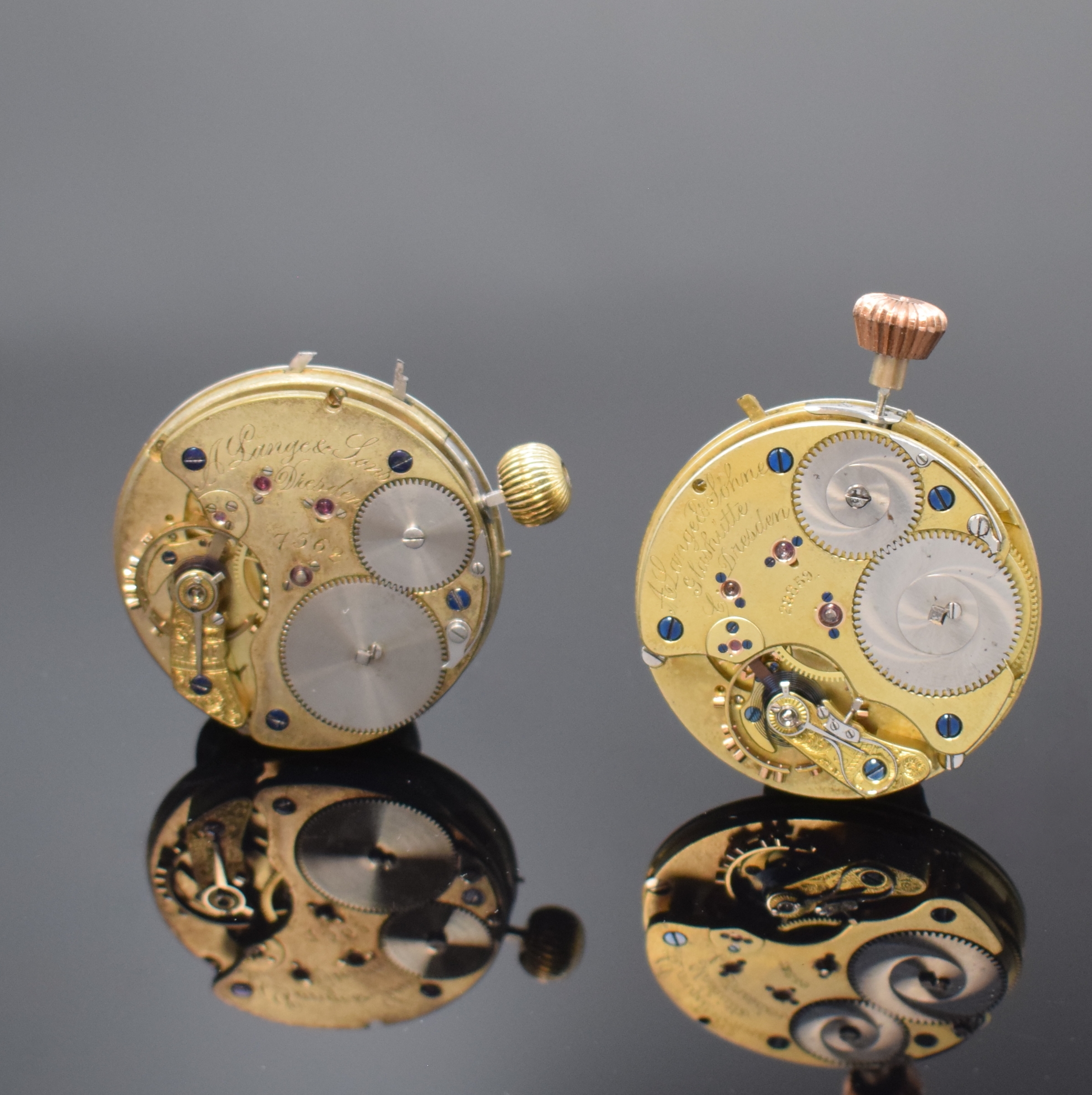 A. LANGE & SÖHNE 2 Savonette-Werke in 1A Qualität, Deutschland um 1875/1885, 2-tlg. Emailzifferbl., kl. Sek. b. 6, 1) rote Minuterie, Louis-XV ...