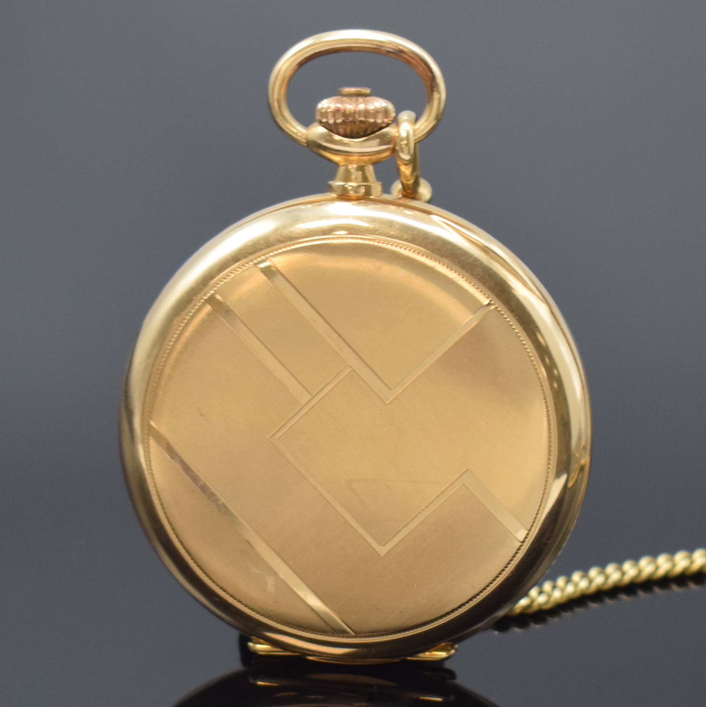 Detail c: TUTIMA Glashütte Herrensavonette mit Kette in GG 585/000, Deutschland um 1930, geometrisch guill. 3-Deckel Goldgeh., Sprungdeckel m. grav. ...