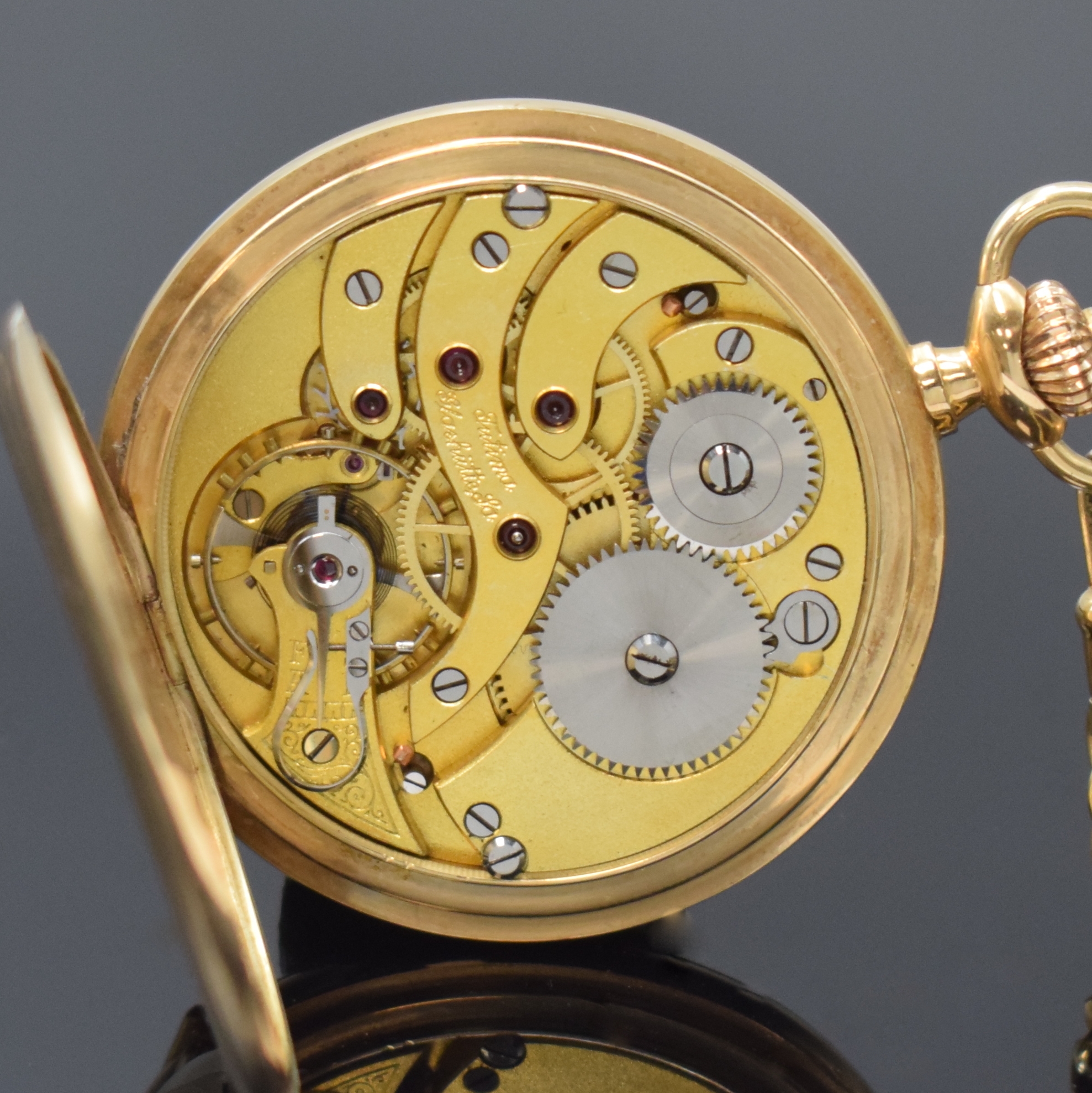 Detail g: TUTIMA Glashütte Herrensavonette mit Kette in GG 585/000, Deutschland um 1930, geometrisch guill. 3-Deckel Goldgeh., Sprungdeckel m. grav. ...