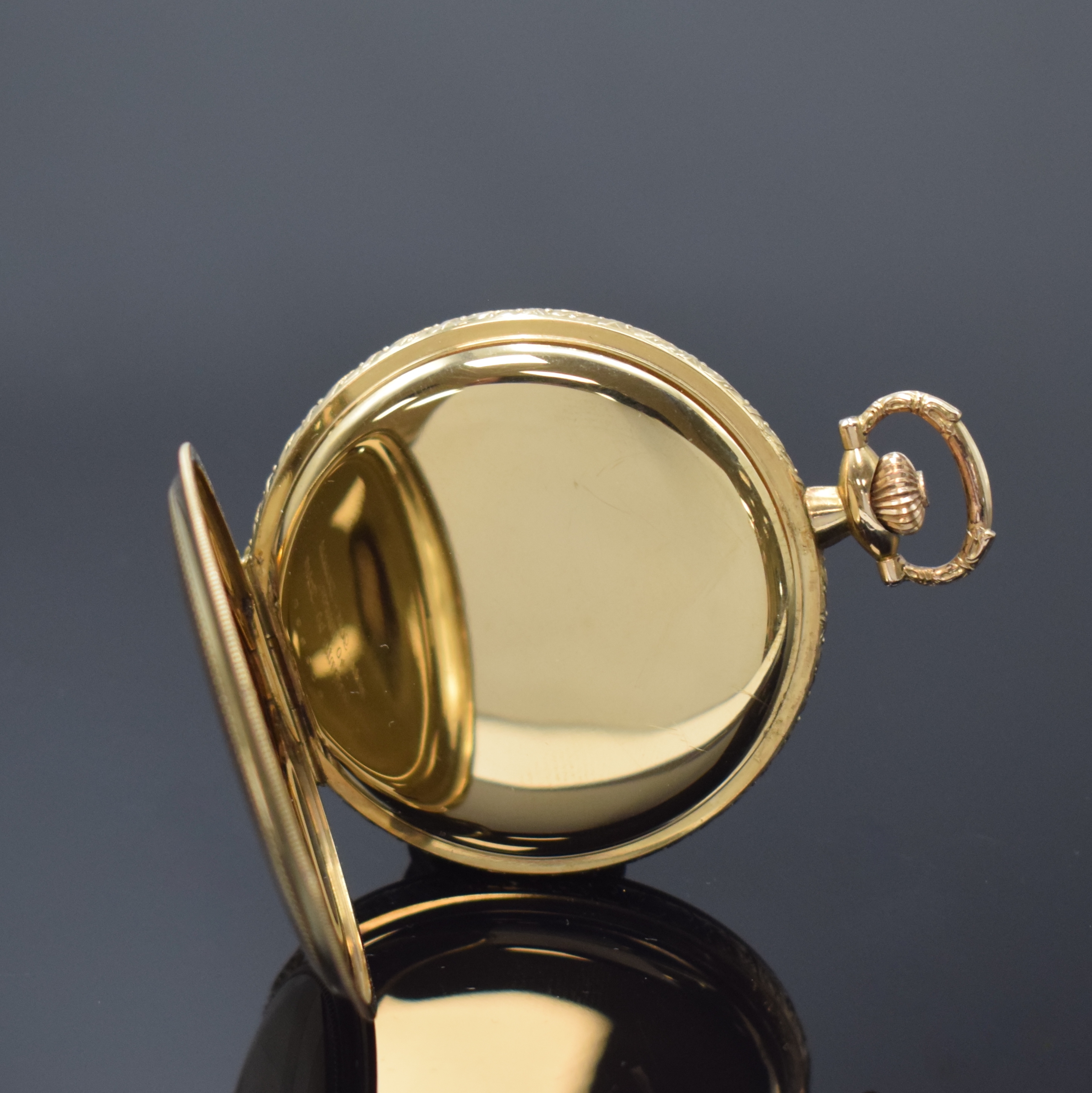 Detail e: TUTIMA Glashütte vergoldete Herrensavonette, Deutschland um 1930, geometrisch guill. Geh. m. Büffel Marke v. Gustav Rau, gold. Zifferbl., gold. ...