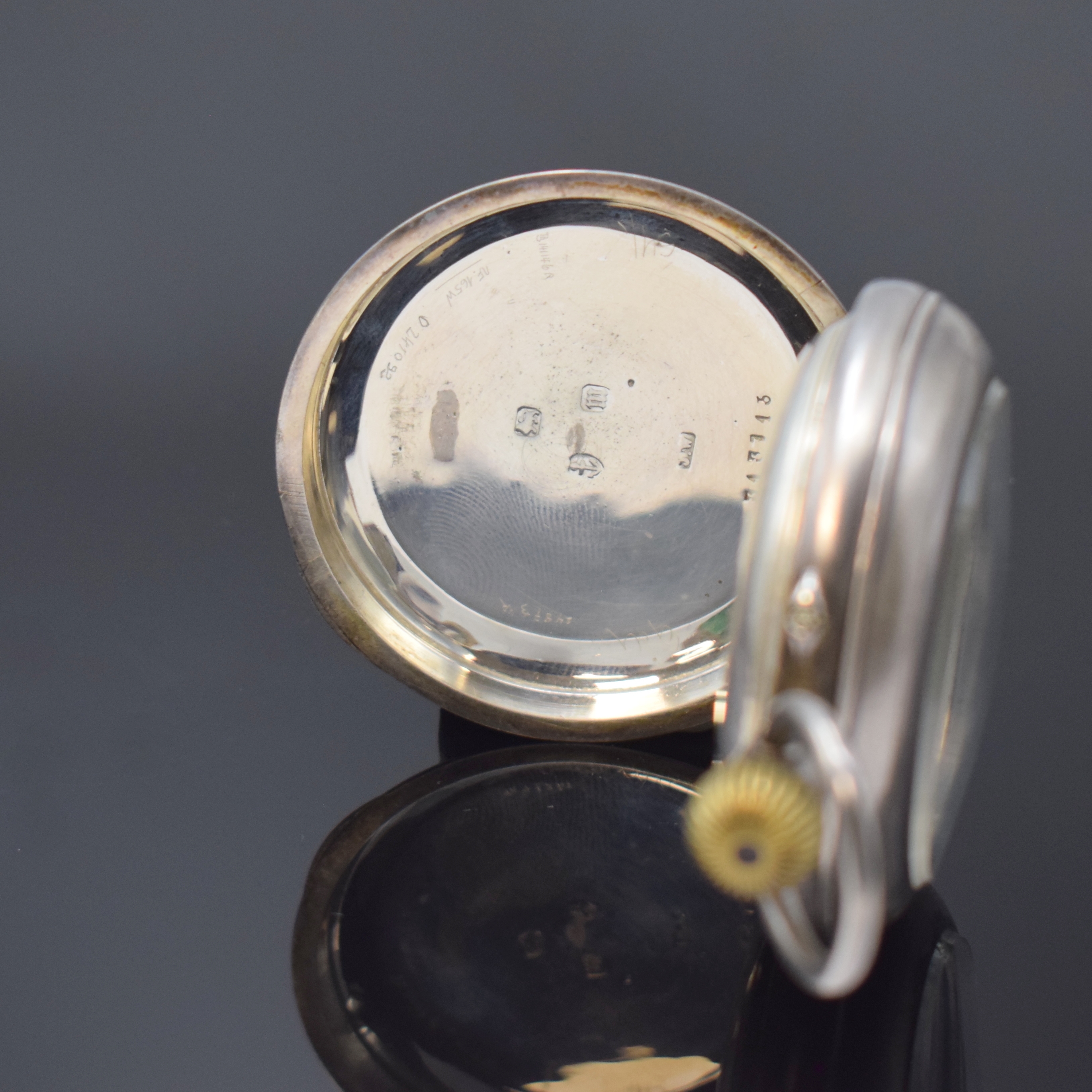 Detail b: Offene Silbertaschenuhr mit digitaler Anzeige nach Patent PALLWEBER, Schweiz/England Hallmark Birmingham 1886, guill. Geh. berieb., Emailzifferbl. ...