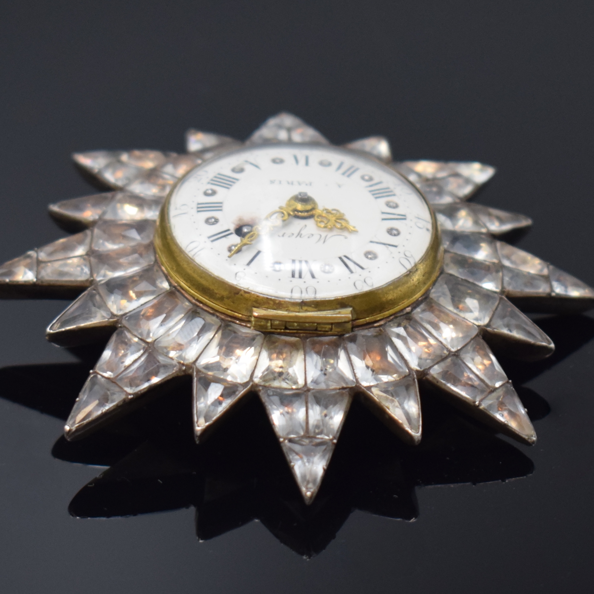 Detail a: MEYER A PARIS prächtige Brosche in vergoldetem Silber mit eingebauter Spindeluhr, Frankreich/Böhmen um 1780, Sternförmige Brosche m. ...