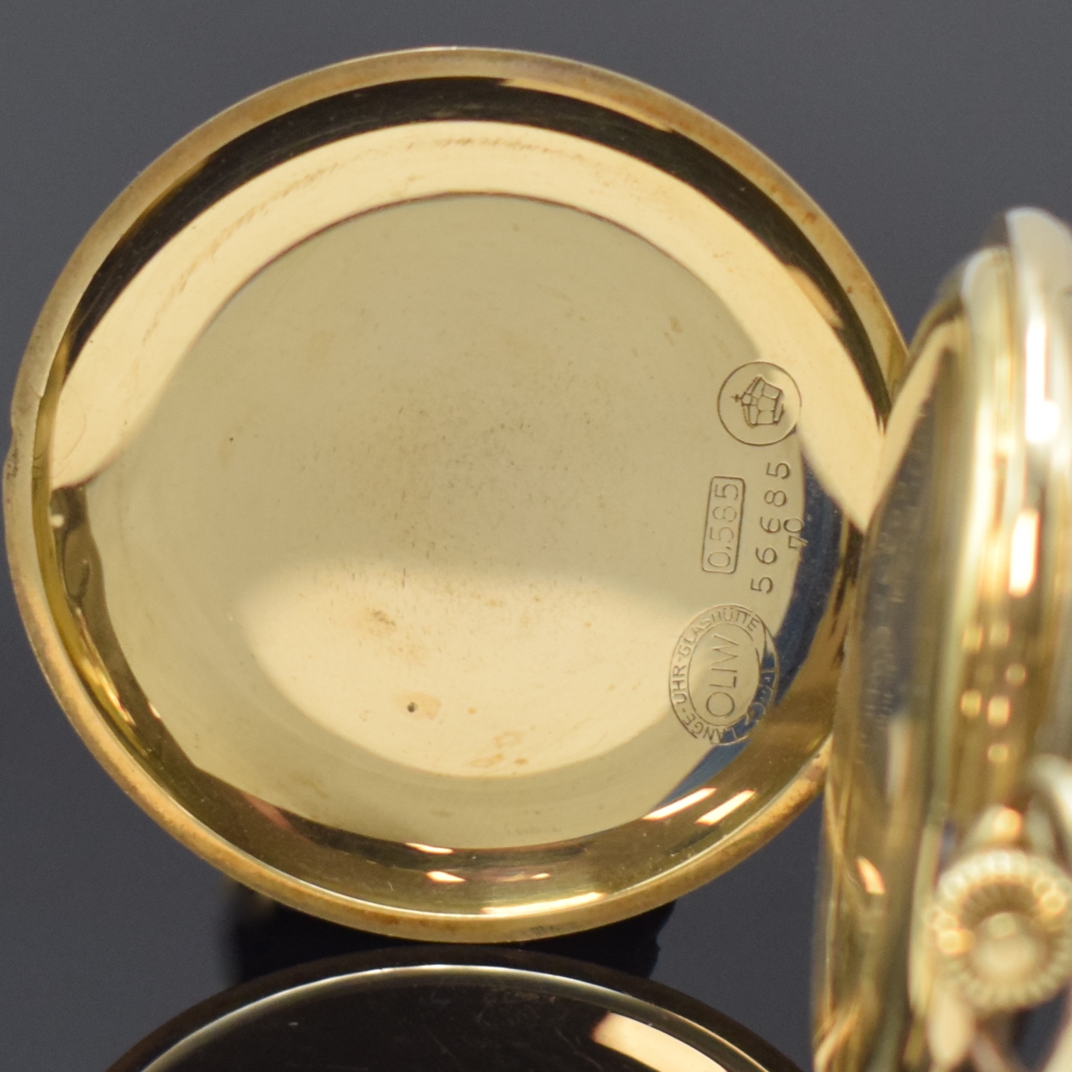 Detail a: A. LANGE & SÖHNE -OLIW- Herrensavonette in GG 585/000 an GG 585/000 Chatelaine, Deutschland um 1935, glattes 3-Deckel Goldgeh., gold. ...