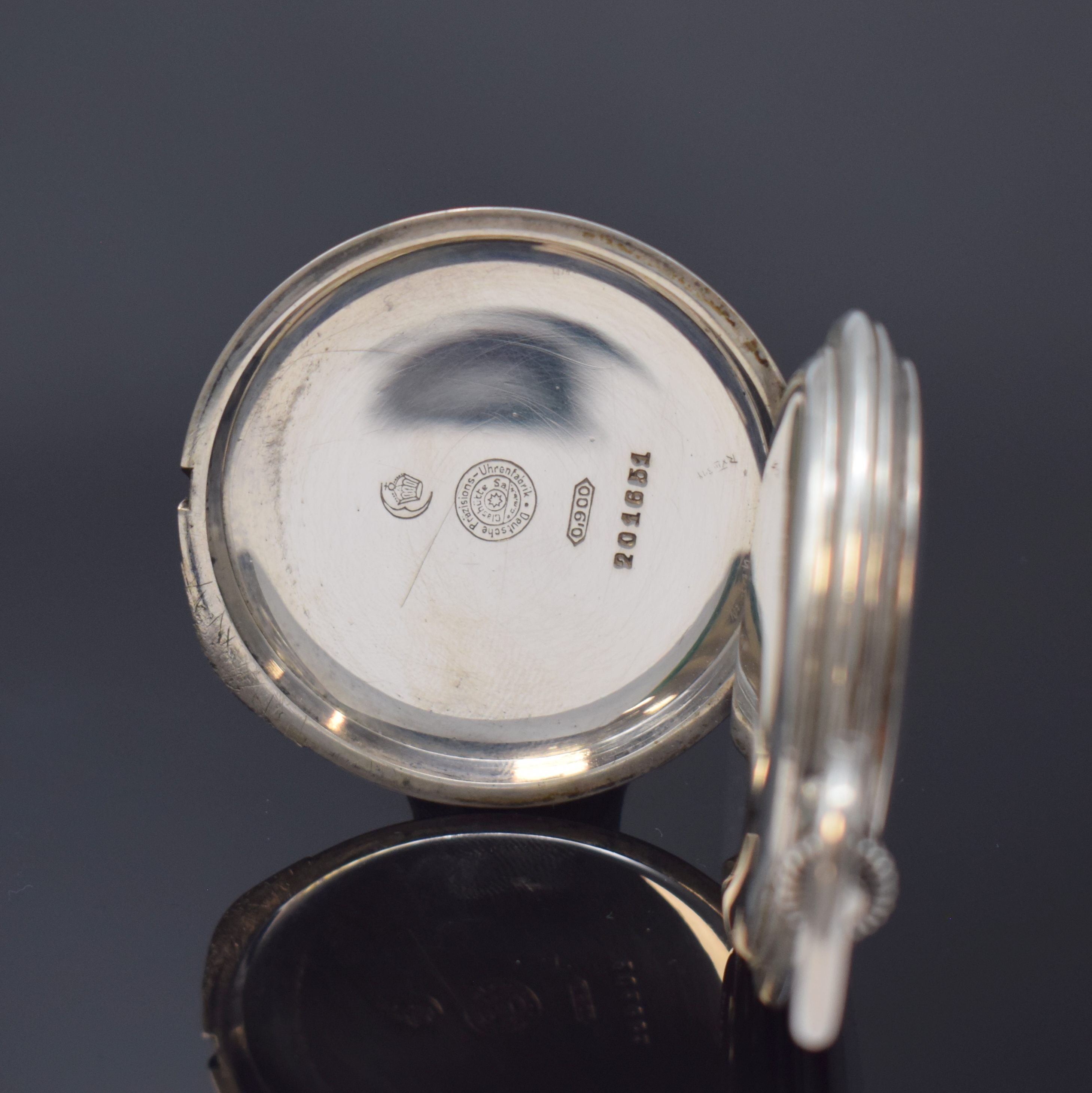 Detail c: DEUTSCHE PRÄZISIONSUHR Original Glashütte große Louis-XVI Savonette in Silber, Deutschland um 1920, glattes Geh. dell., Goldscharniere, ...