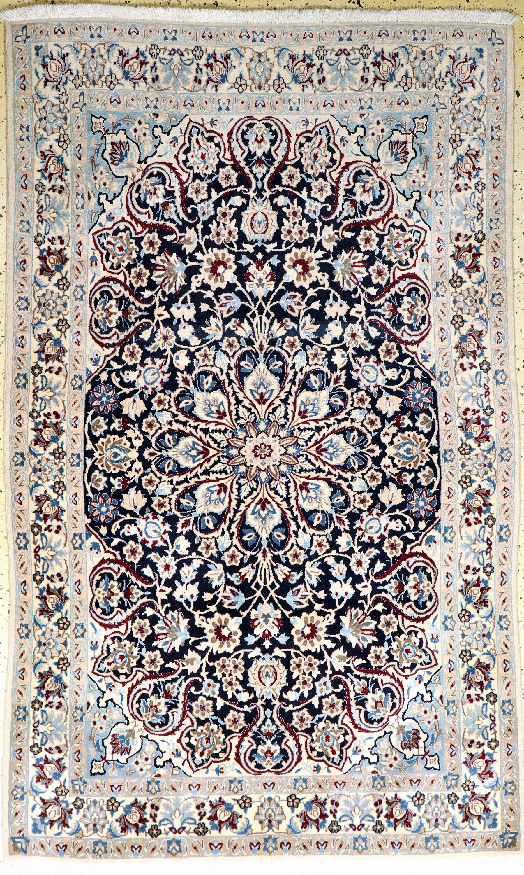 Nain fein(9 La), Persien, Mitte 20.Jhd, Korkwolle mit Seide, ca. 203 x 127 cm, EHZ: 1-2