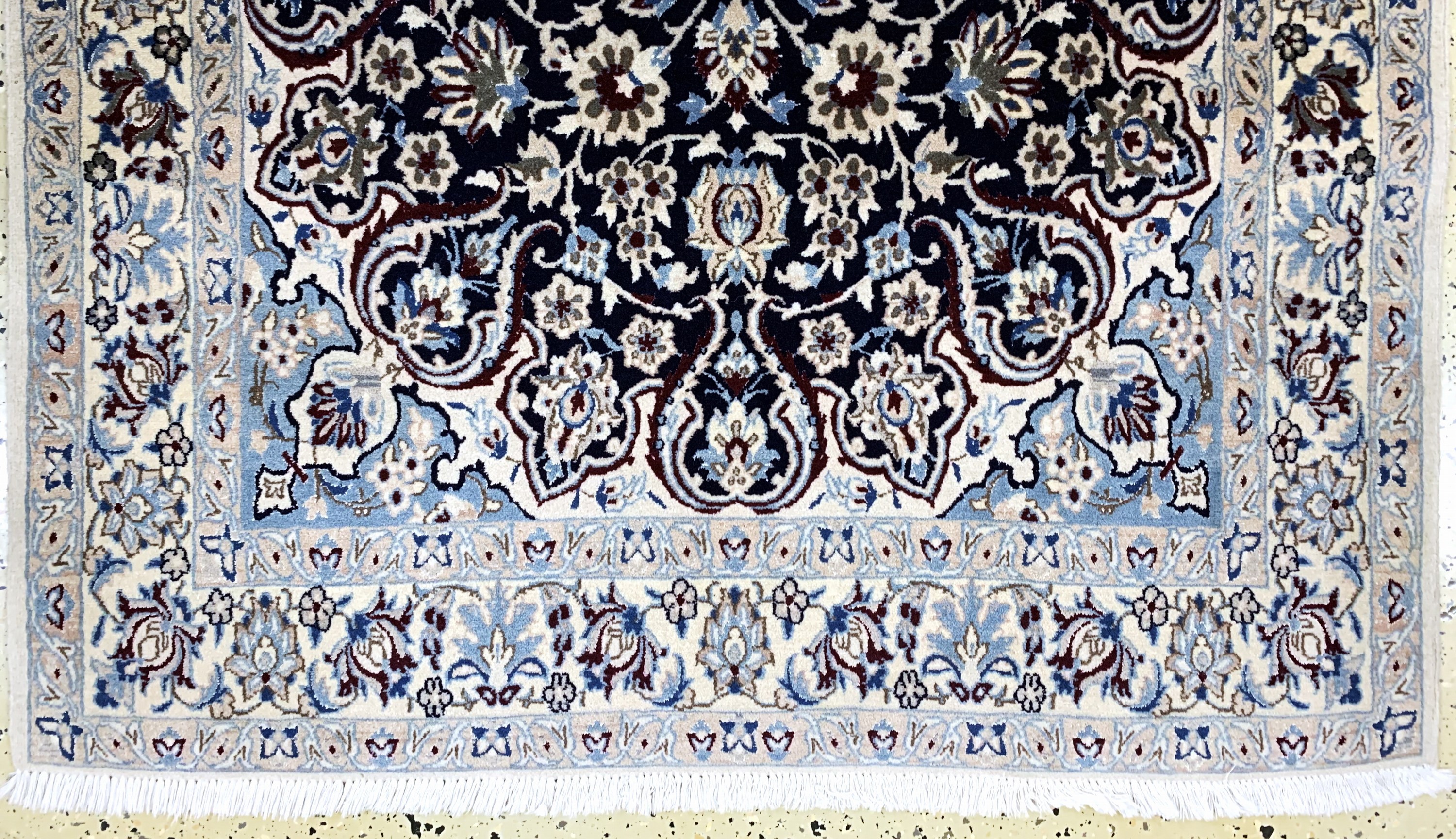 Detail c: Nain fein(9 La), Persien, Mitte 20.Jhd, Korkwolle mit Seide, ca. 203 x 127 cm, EHZ: 1-2