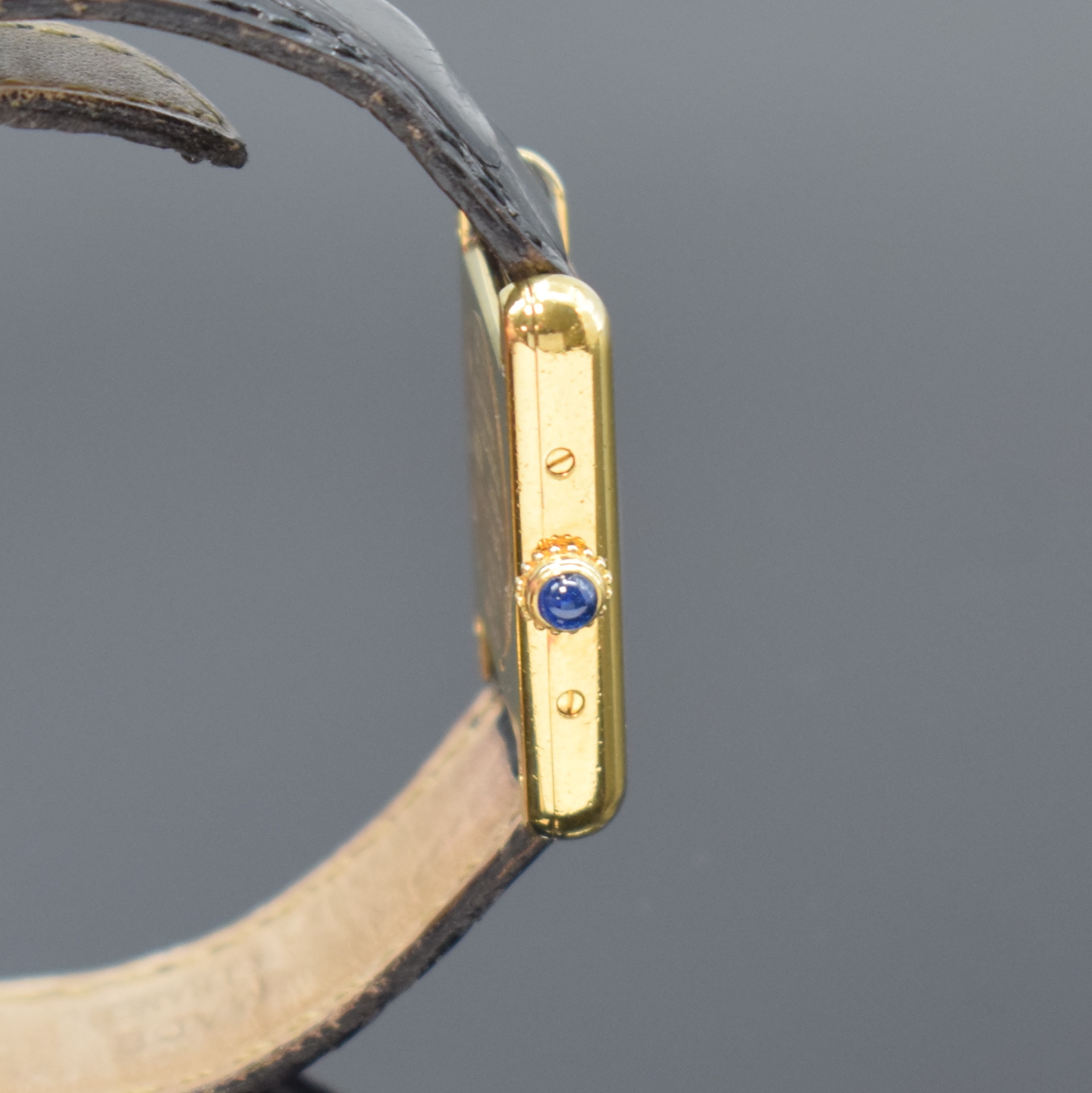 Detail c: CARTIER Vermeil Damenarmbanduhr Referenz 5057001, Schweiz lt. Pap. verk. 03/1989, quarz, verg. Silbergeh., Lederband m. verg. orig. Faltschl., Boden ...