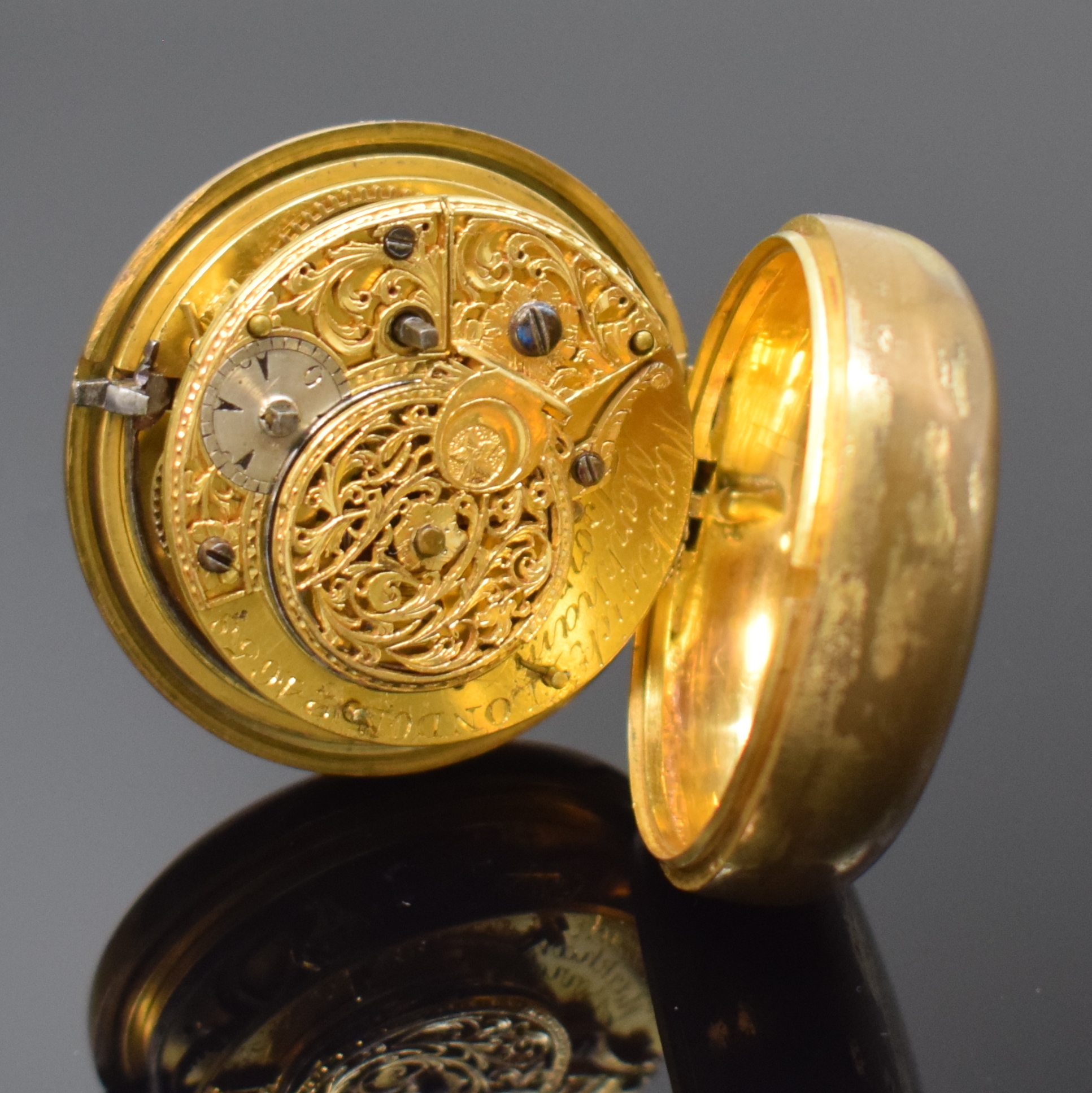 Detail g: MARWICK MARKHAM und eine weitere vergoldete Spindeltaschenuhr, London um 1720/1800, Schlüsselaufzug, 1x Übergeh., 1x Großscharnier, Gehäuse ...
