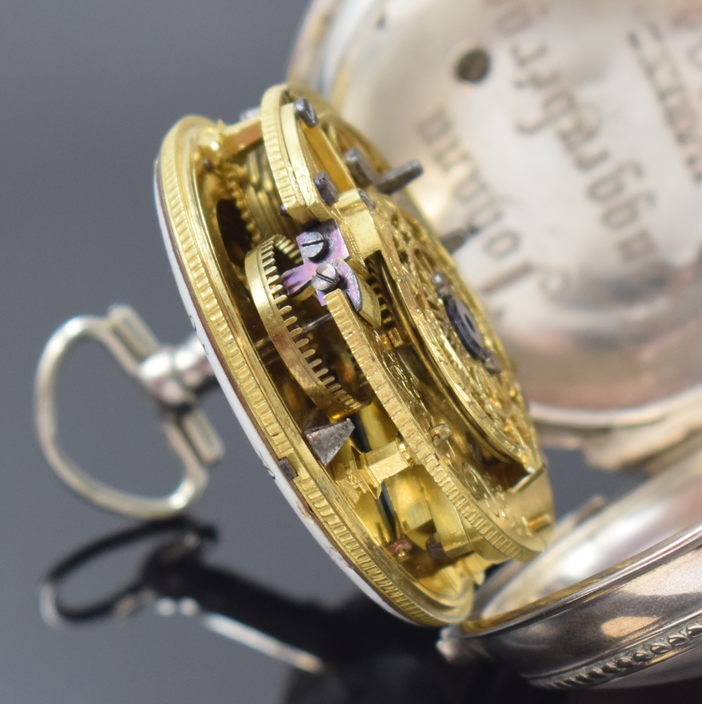 Detail f: JOHANN NICOLAUS HILTEL Regensburg Spindeltaschenuhr im Silbergehäuse, um 1804, dell. Geh. innen m. Widmung, Großscharnier, Emailzifferbl. ...