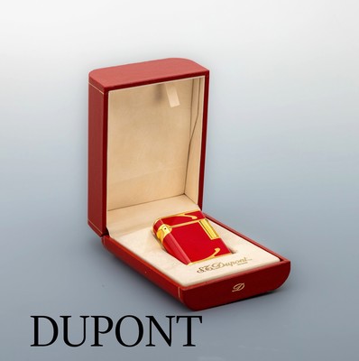 Image 26901830 - DUPONT Feuerzeug, Frankreich/Paris, Metall verg., roter Chinalack, sign. und num., ...