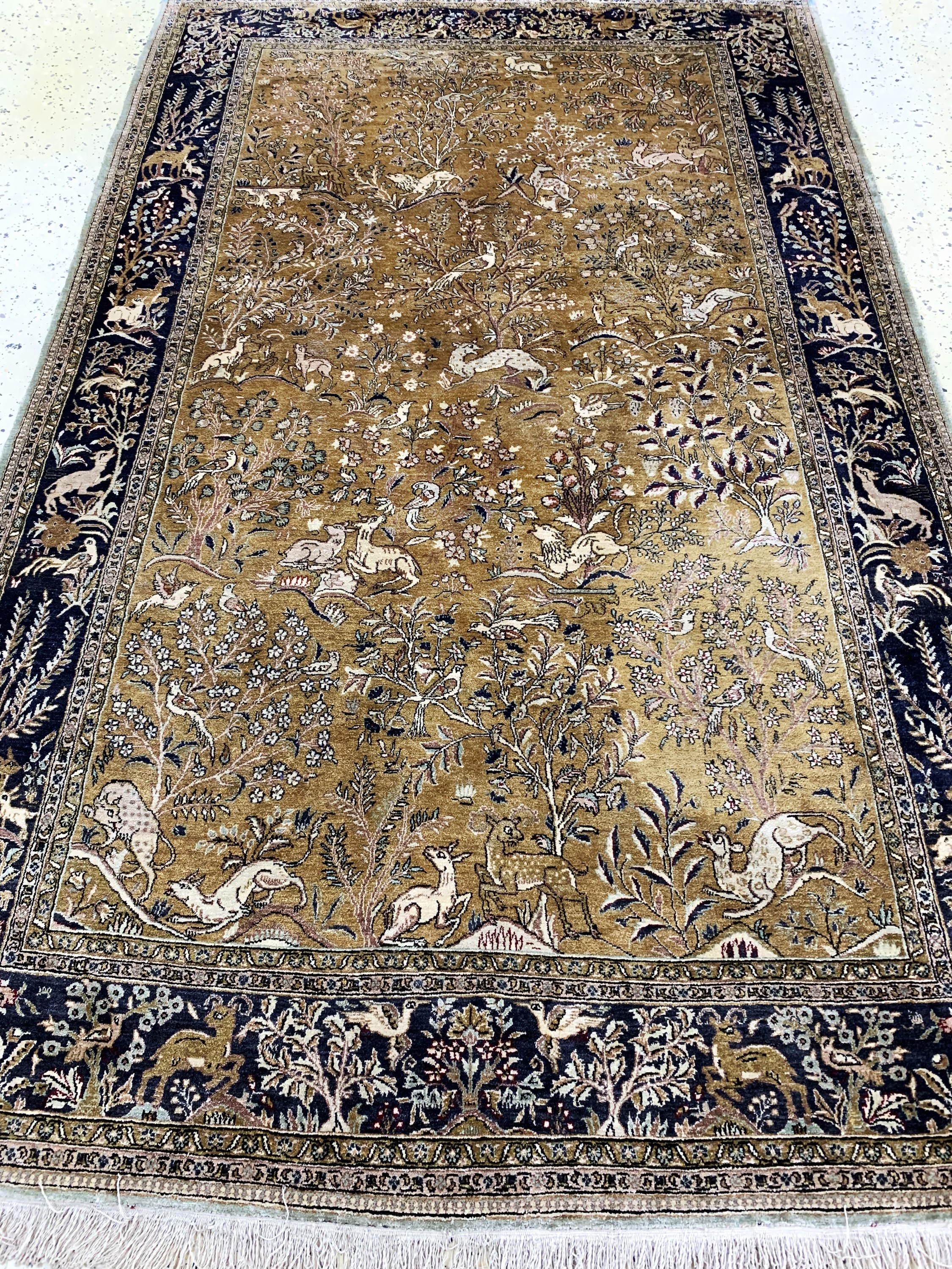 Detail e: Ghom Seide alt, Persien, Anfang 20.Jhd, reine Naturseide, ca. 218 x 137 cm, EHZ: 2