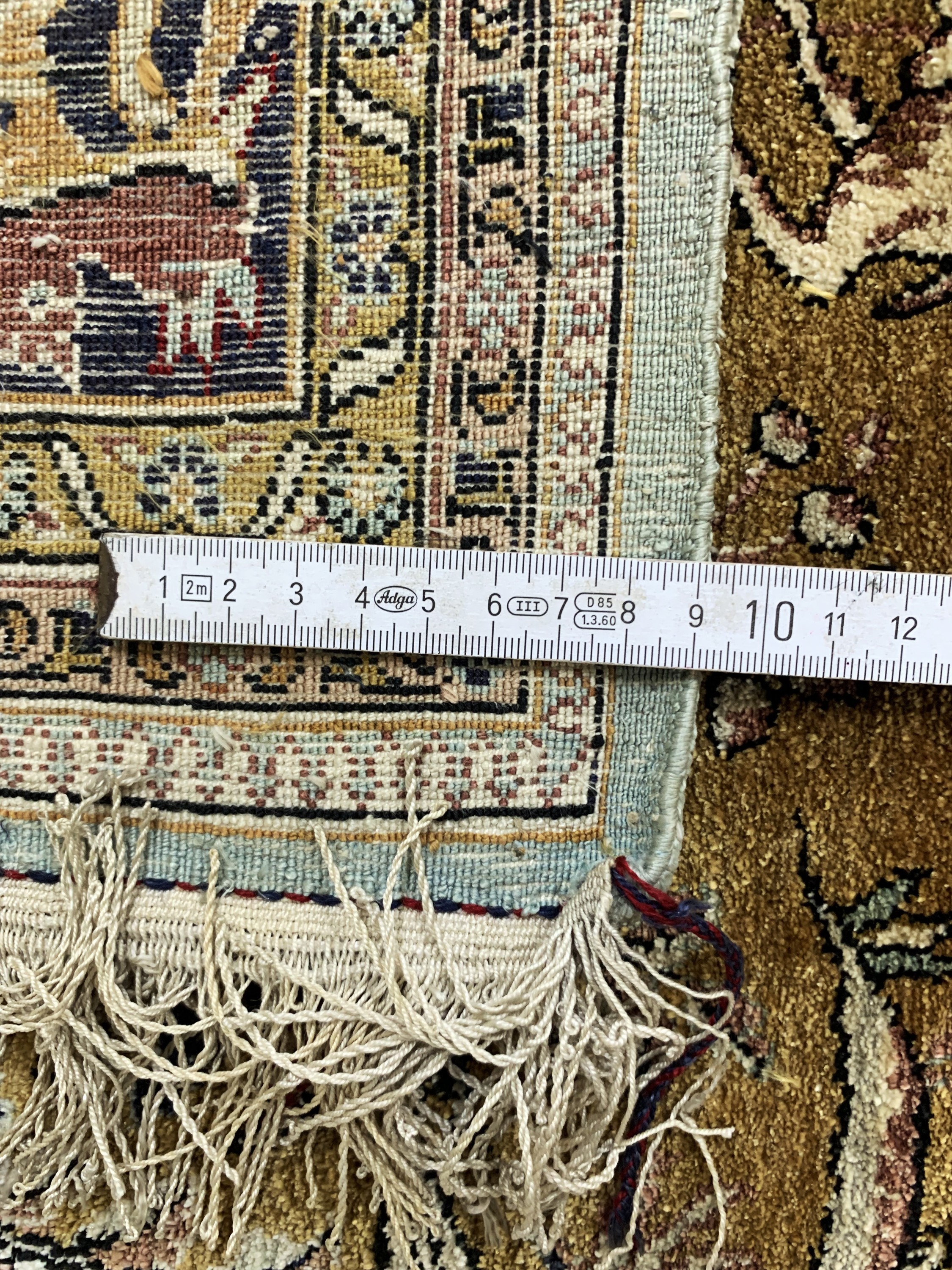 Detail f: Ghom Seide alt, Persien, Anfang 20.Jhd, reine Naturseide, ca. 218 x 137 cm, EHZ: 2