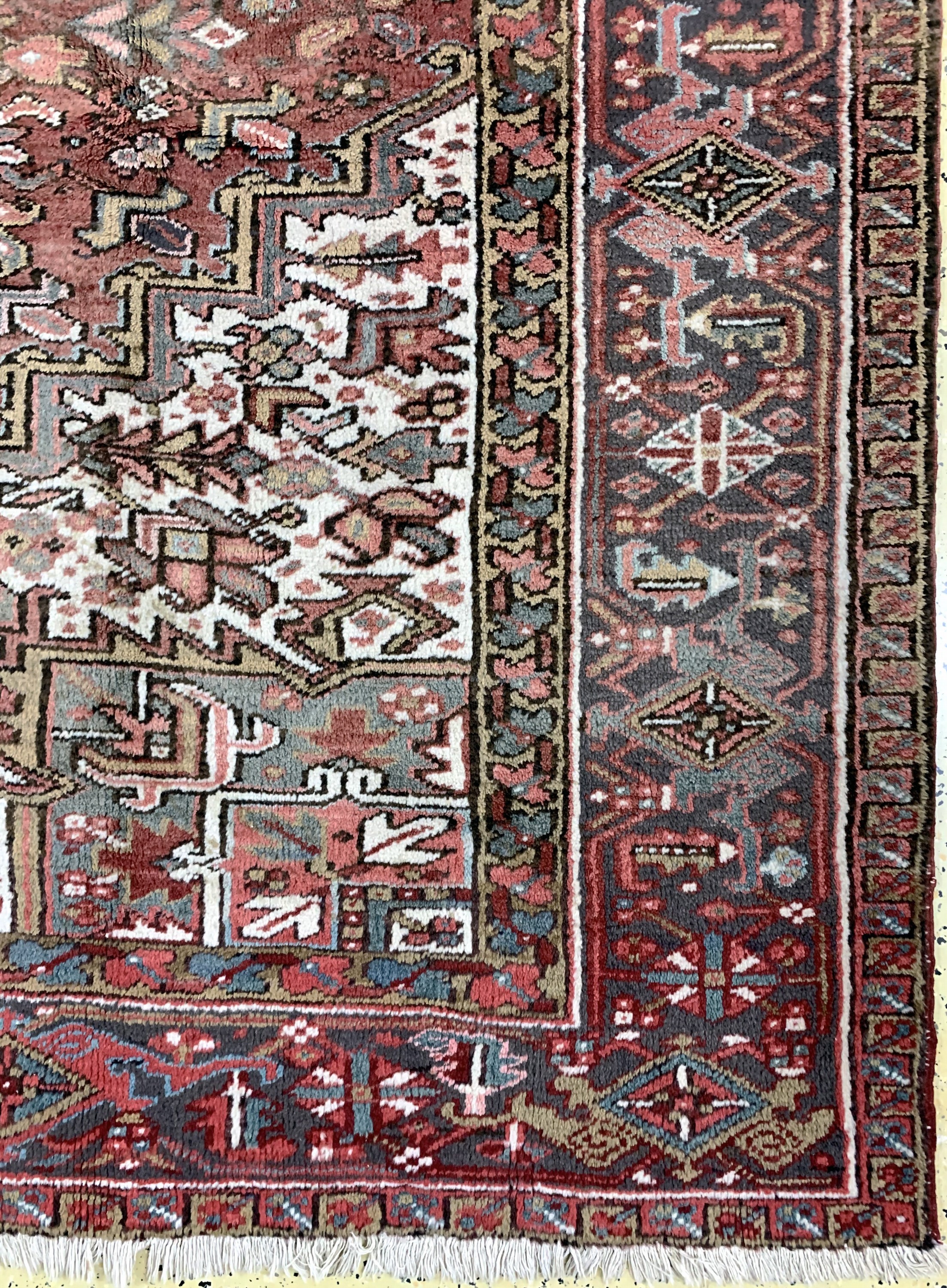 Detail a: Heriz alt, Persien, Mitte 20.Jhd, Wolle aufBaumwolle, ca. 335 x 256 cm, verblasst, EHZ: 2