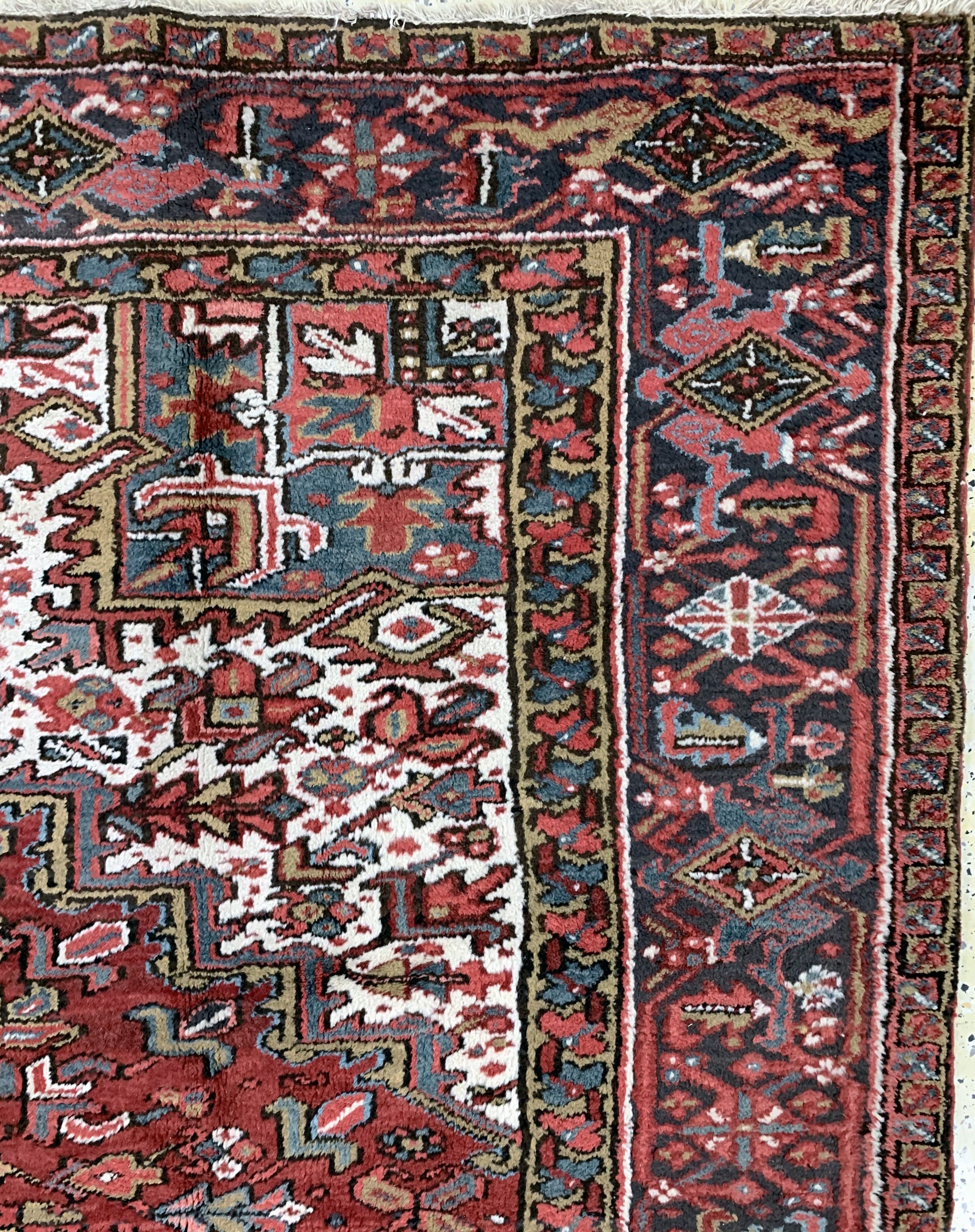 Detail e: Heriz alt, Persien, Mitte 20.Jhd, Wolle aufBaumwolle, ca. 335 x 256 cm, verblasst, EHZ: 2