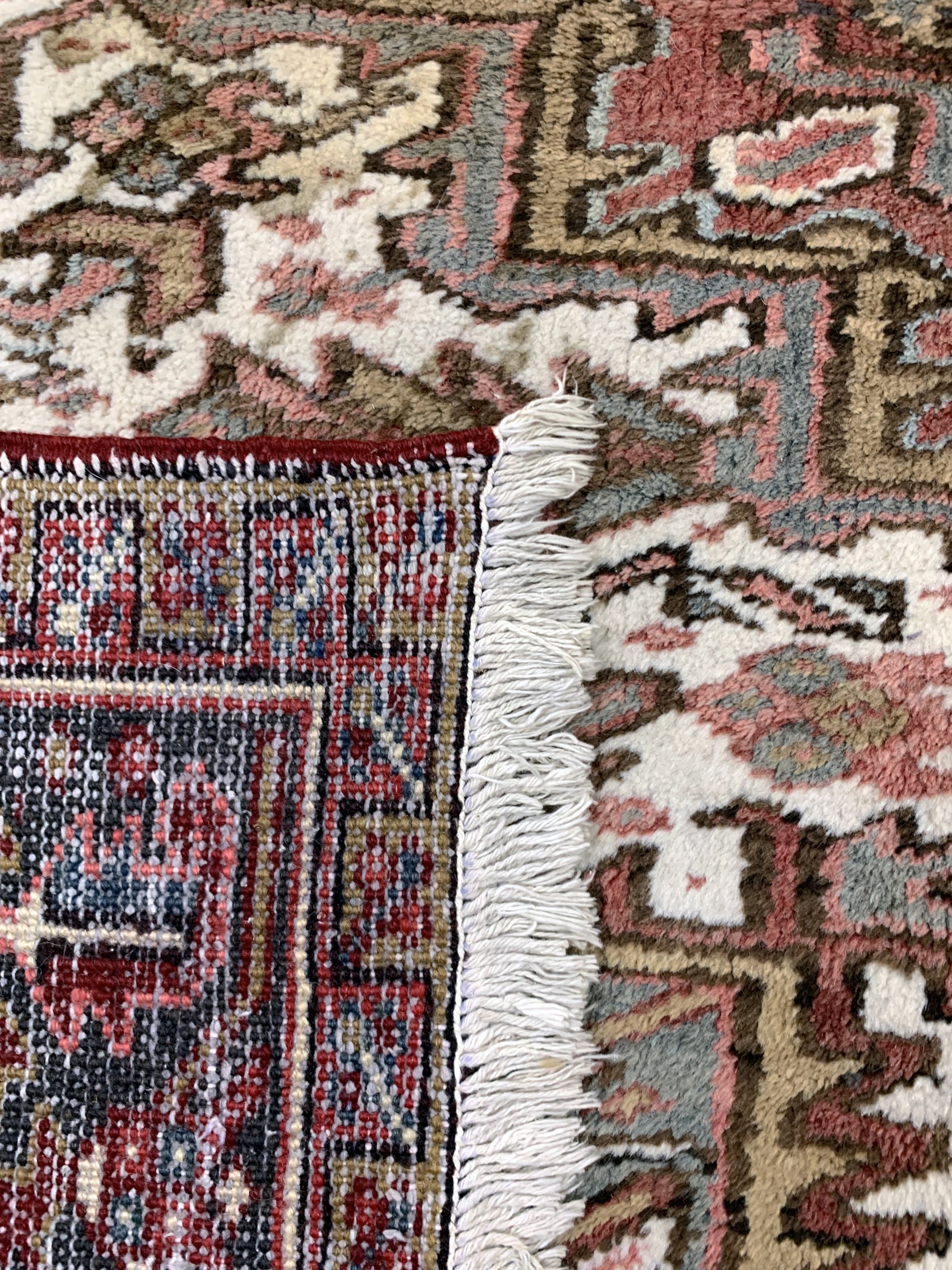 Detail g: Heriz alt, Persien, Mitte 20.Jhd, Wolle aufBaumwolle, ca. 335 x 256 cm, verblasst, EHZ: 2