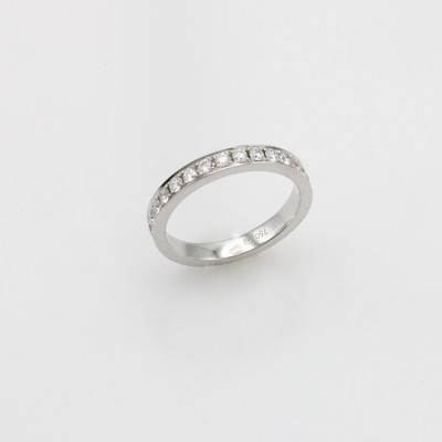 Image Ring mit Brillanten, WG 750/000, 17 Brill. zus. ca. 0.57 ct feines Weiß/si, RW ca. ...