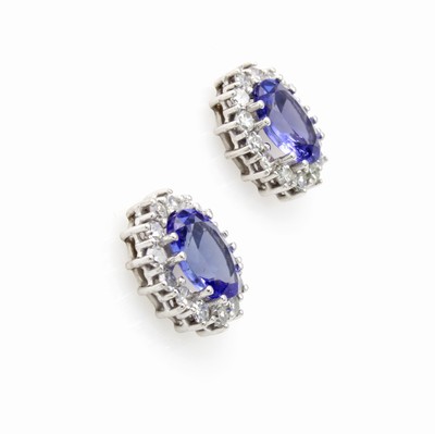 26903394a - Paar Ohrstecker mit Tansaniten und Brillanten, WG 750/000, 2 ovale, fac. Tansanite zus. ...