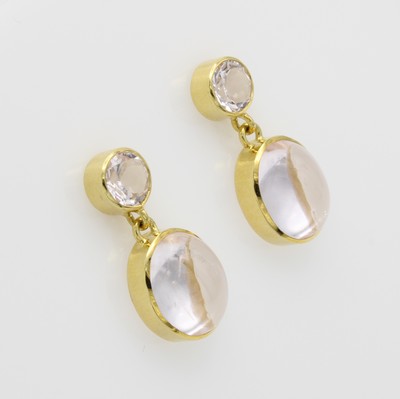 26903578a - Paar Ohrgehänge mit Morganiten, GG 585/000, 2 fac., runde u. 2 ovale Morganitcabochons ...