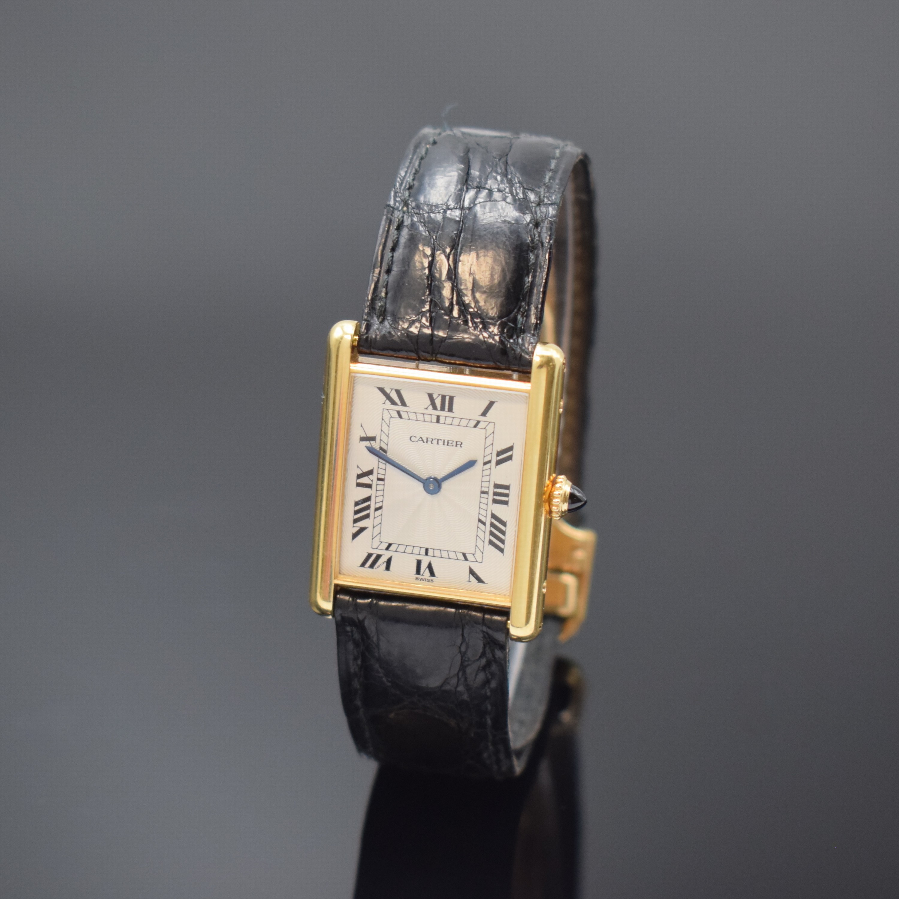 CARTIER Tank Armbanduhr in GG 750/000, Schweiz um 2000, Handaufzug, Geh. 4-fach verschr., orig. Lederband m. orig. GG 750/000 Faltschl., ...
