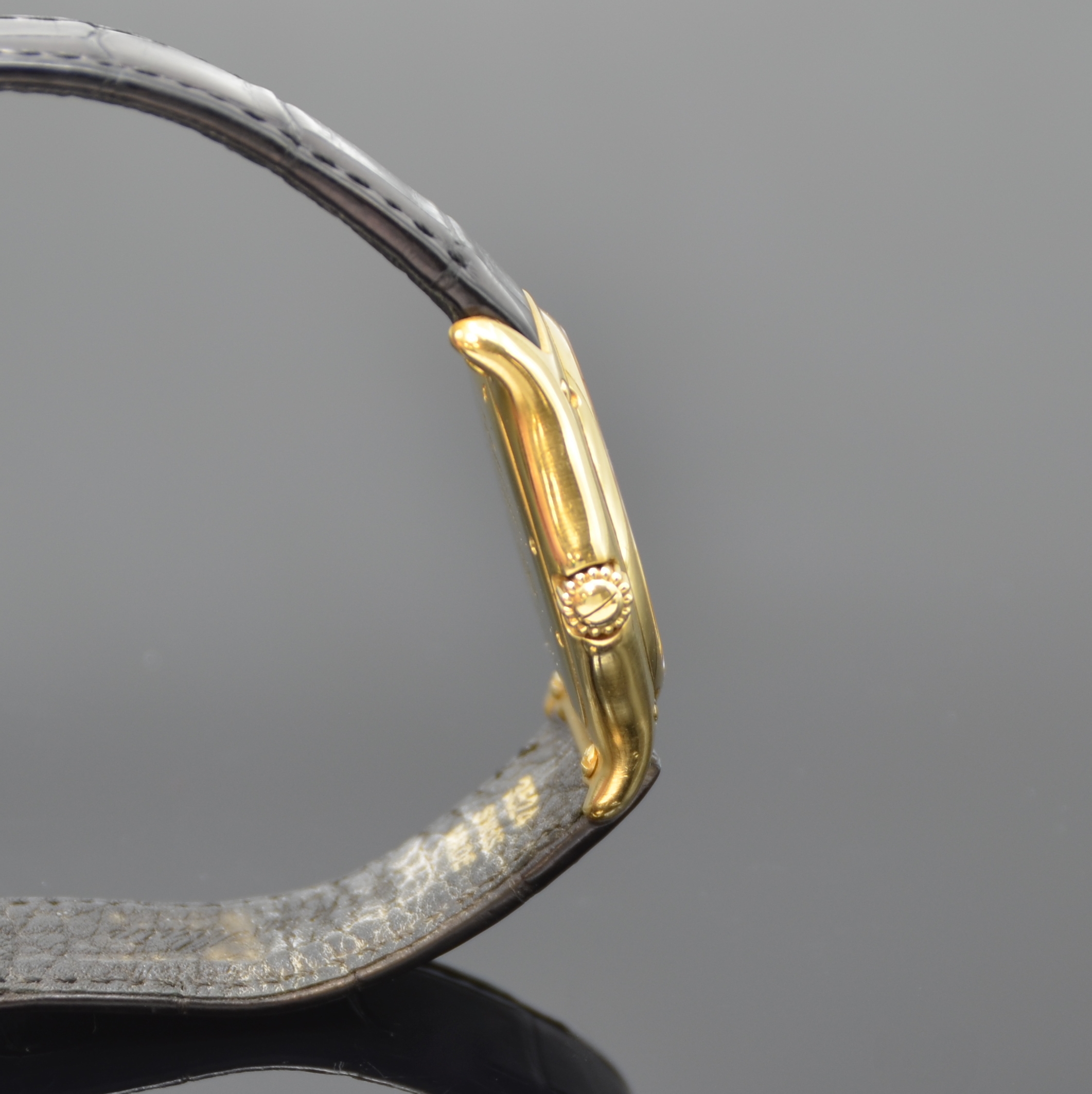 Detail c: EBEL 1911 Senior Herrenarmbanduhr in GG 750/000 Referenz 8080916, Schweiz um 1995, Automatik, Boden 8-fach verschr., orig. Lederband m. Faltschl. in ...