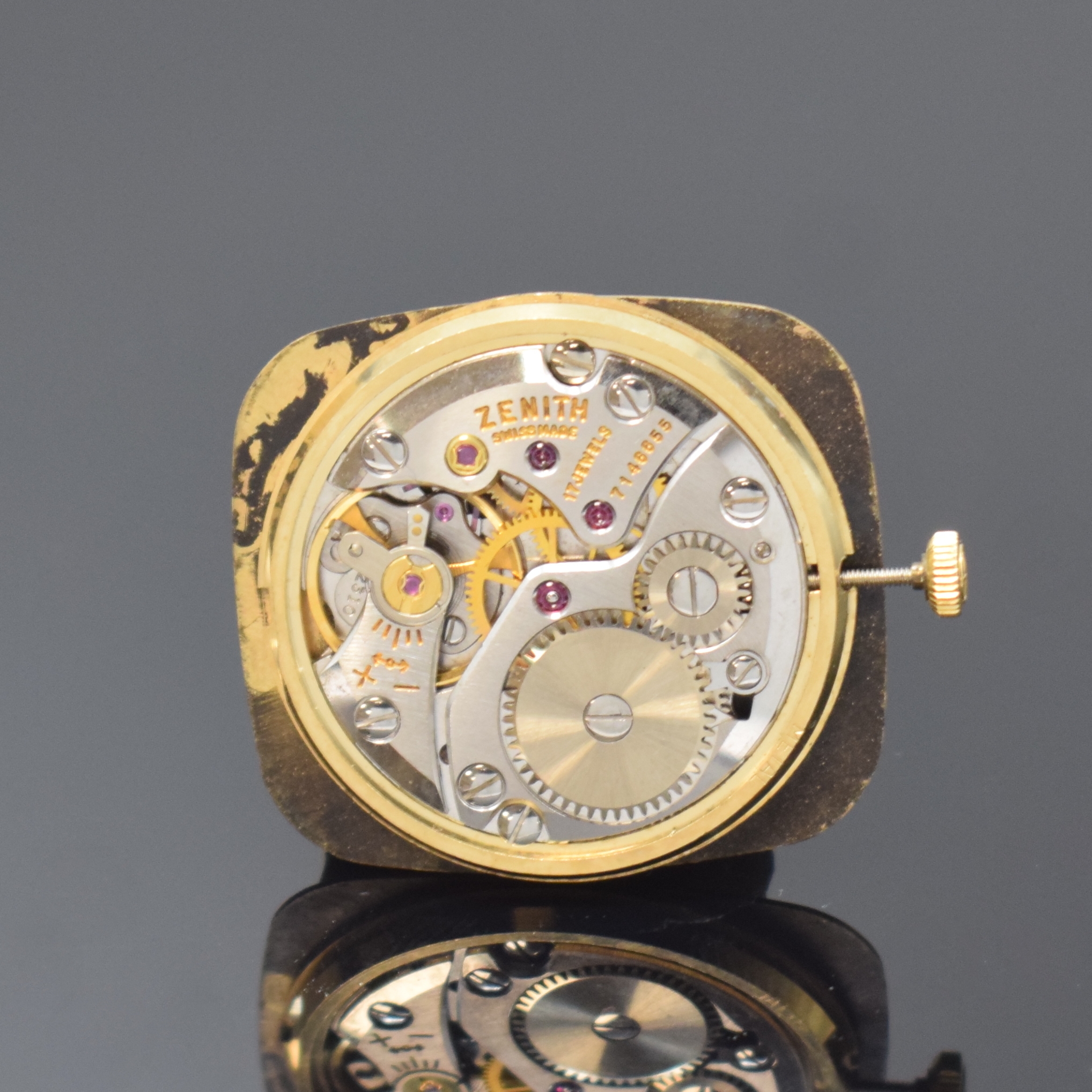 Detail e: ZENITH Armbanduhr in GG 750/000, Schweiz um 1975, Handaufzug, Boden aufgedr., champagnerfarb. Zifferbl. dell., aufgel. Std.-Ind., geschw. Zeiger, ...