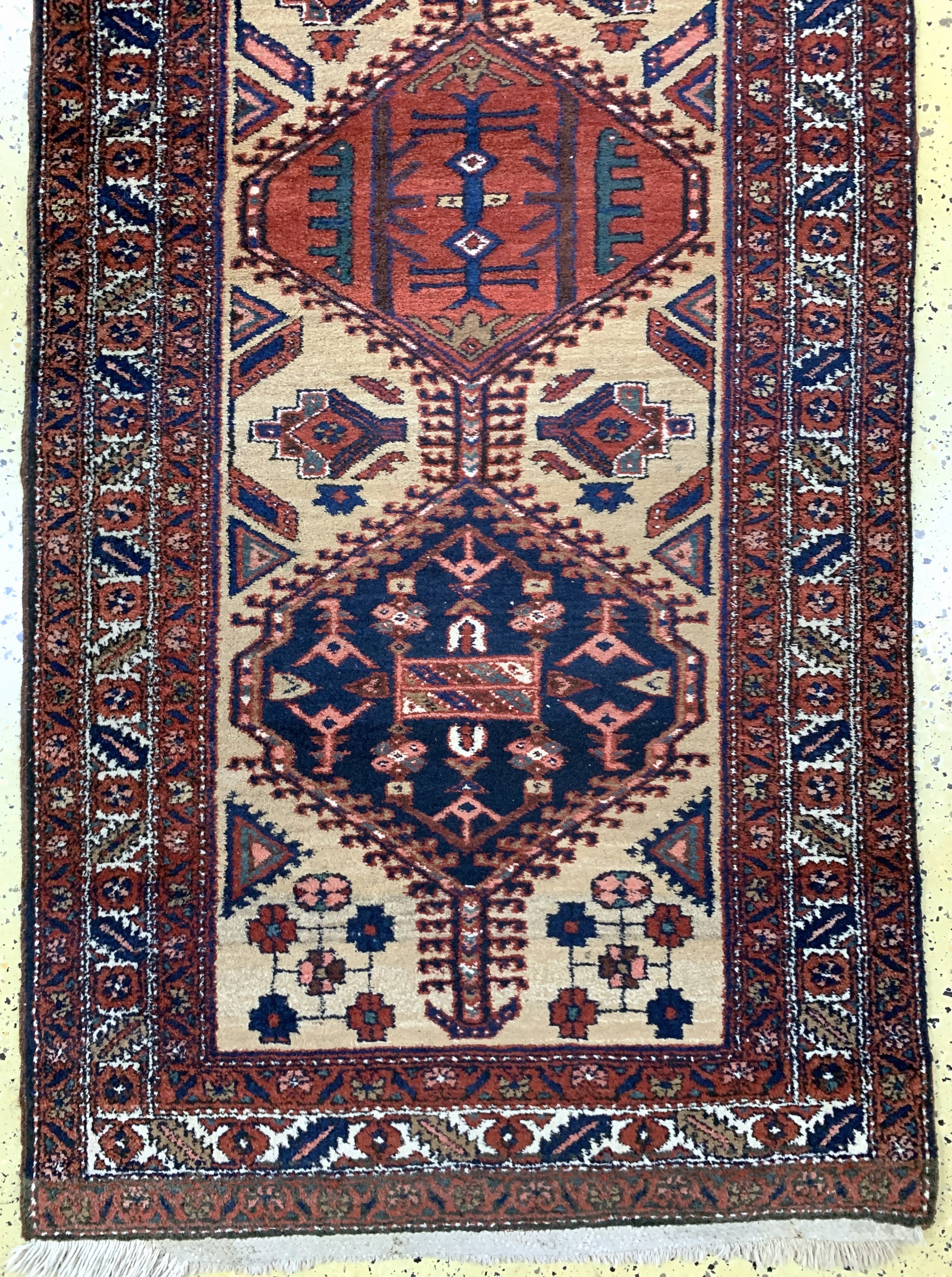 Detail d: Meschgin , Persien, Wolle auf Baumwolle, ca. 445 x 102 cm, EHZ: 2