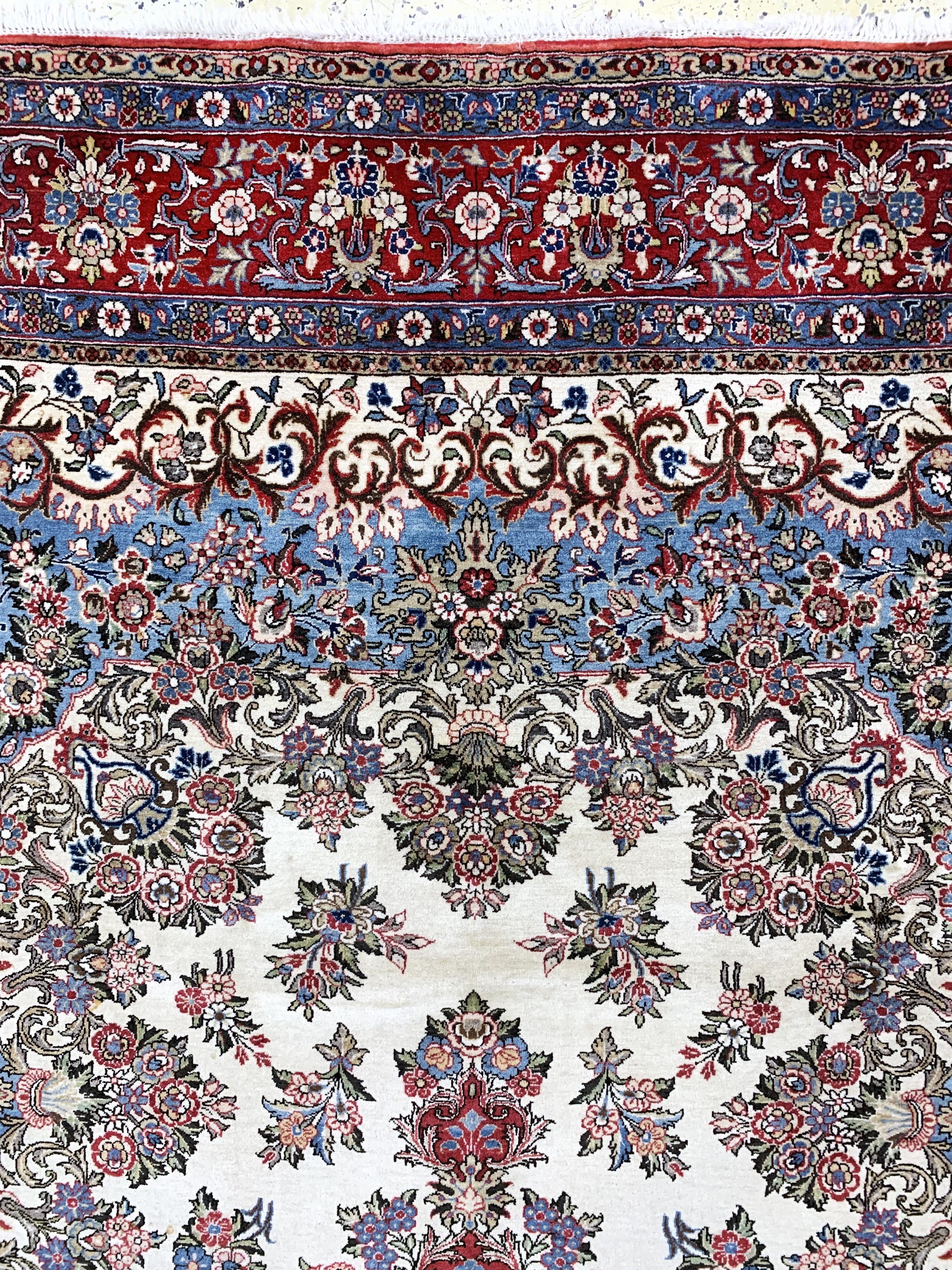 Detail f: Ghom Kork alt, Persien, Mitte 20.Jhd, Korkwolle auf Baumwolle, ca. 383 x 263 cm, EHZ: 2